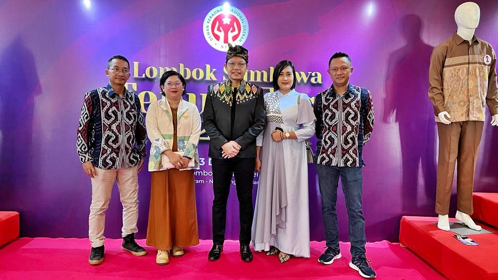 KPKNL Mataram Hadiri Lombok Sumbawa Tenun Festival 2022 : Konsisten Dukung UMKM Bangkit!