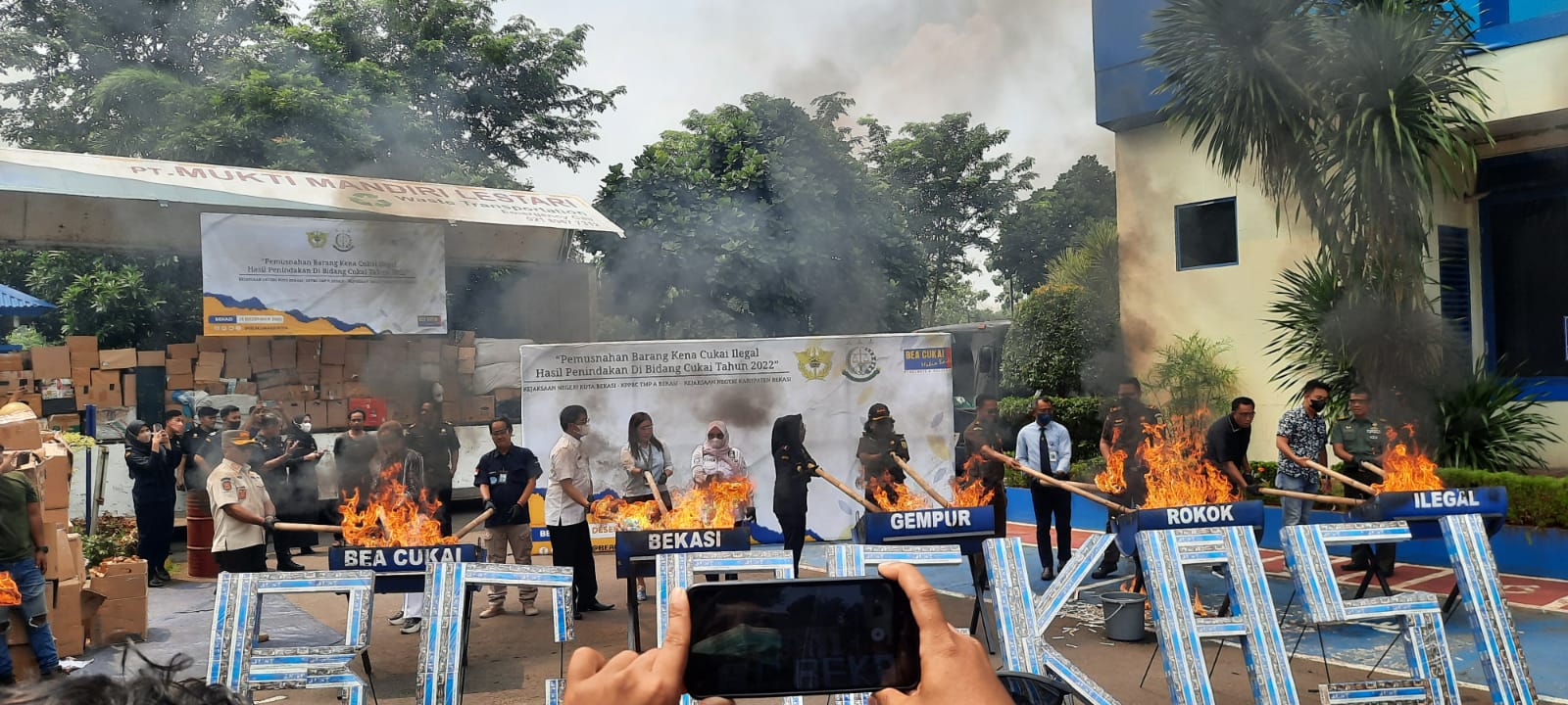 Pemusnahan Barang Milik Negara oleh Kantor Pengawasan dan Pelayanan Bea Cukai (KPPBC) Tipe Madya Pabean A Bekasi