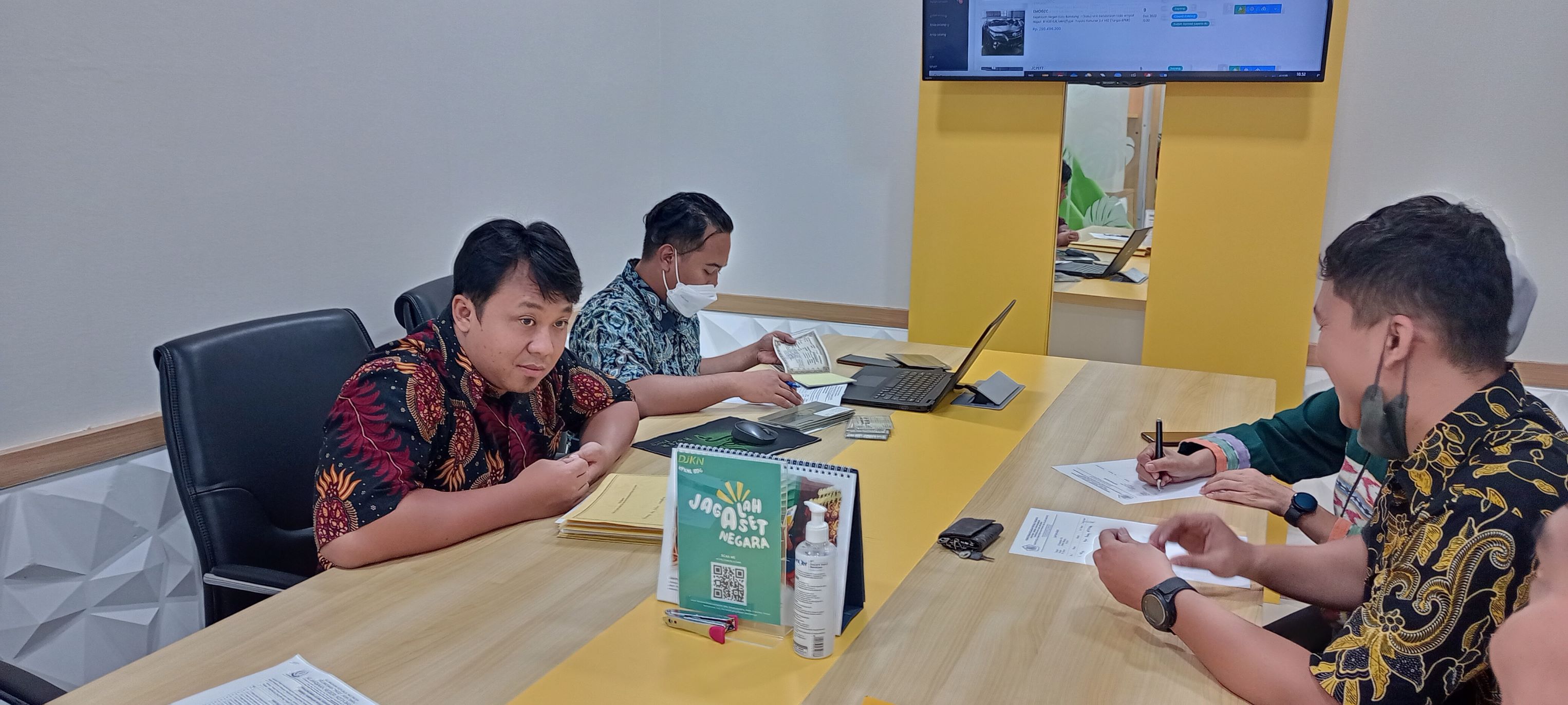 KPKNL Bandung Berhasil Lelang Barang-Barang Mewah Rampasan Negara mulai dari Honda CBR hingga Fortuner