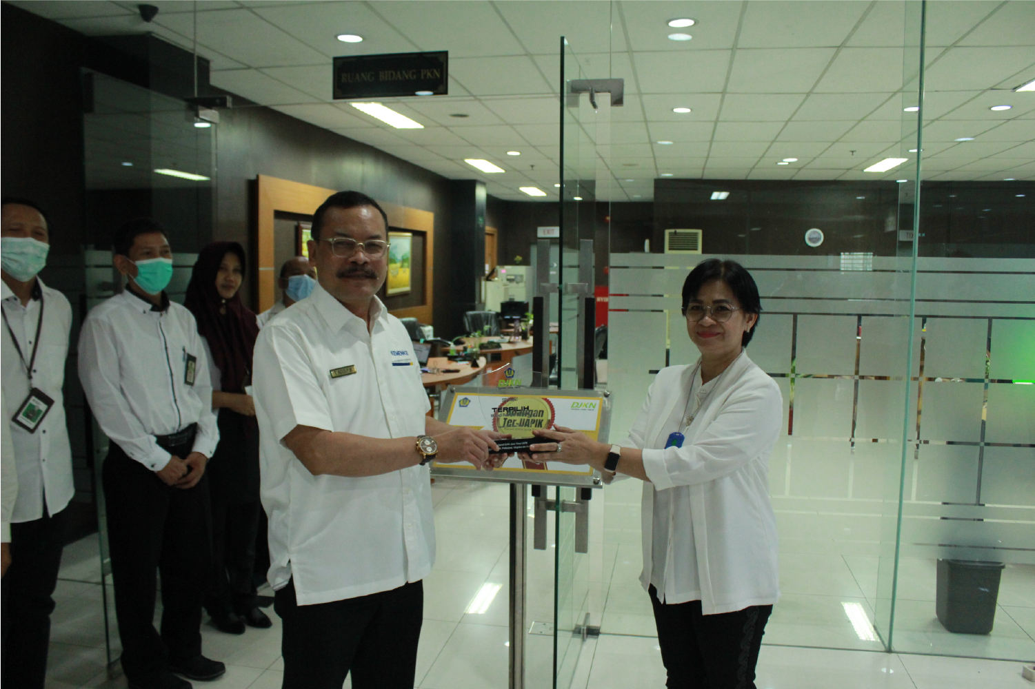 Ruangan Ter-UAPIK : Bagaimana Membuat Ruangan Semakin Nyaman untuk Bekerja