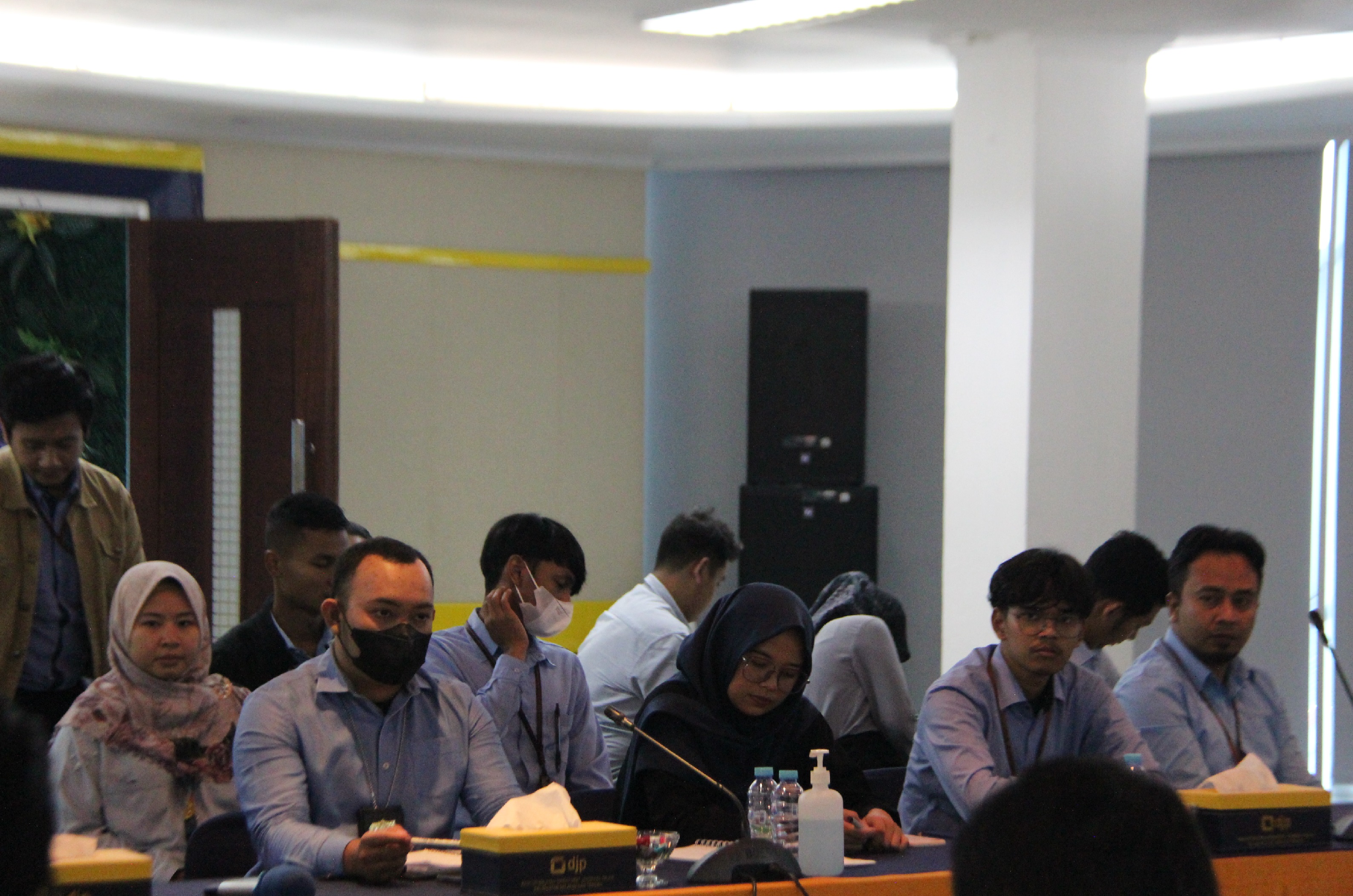 KPKNL Banjarmasin Menjadi Narasumber Sharing Knowledge di Kanwil DJP Kalimantan Selatan dan Tengah