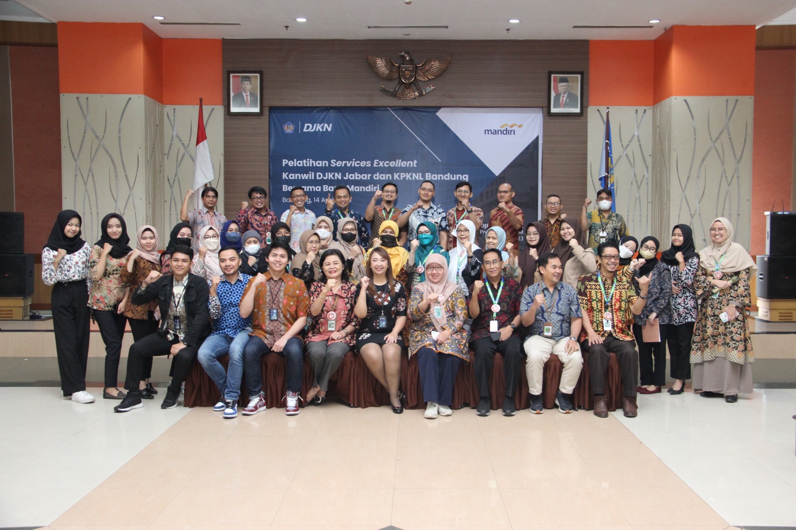 Pelatihan Service Excellence Kanwil DJKN Jabar dan KPKNL Bandung bekerjasama dengan Bank Mandiri