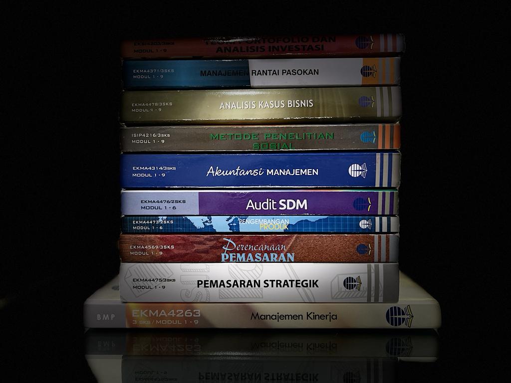 Pandemi Covid-19 Dan Menurunnya Perekonomian Indonesia