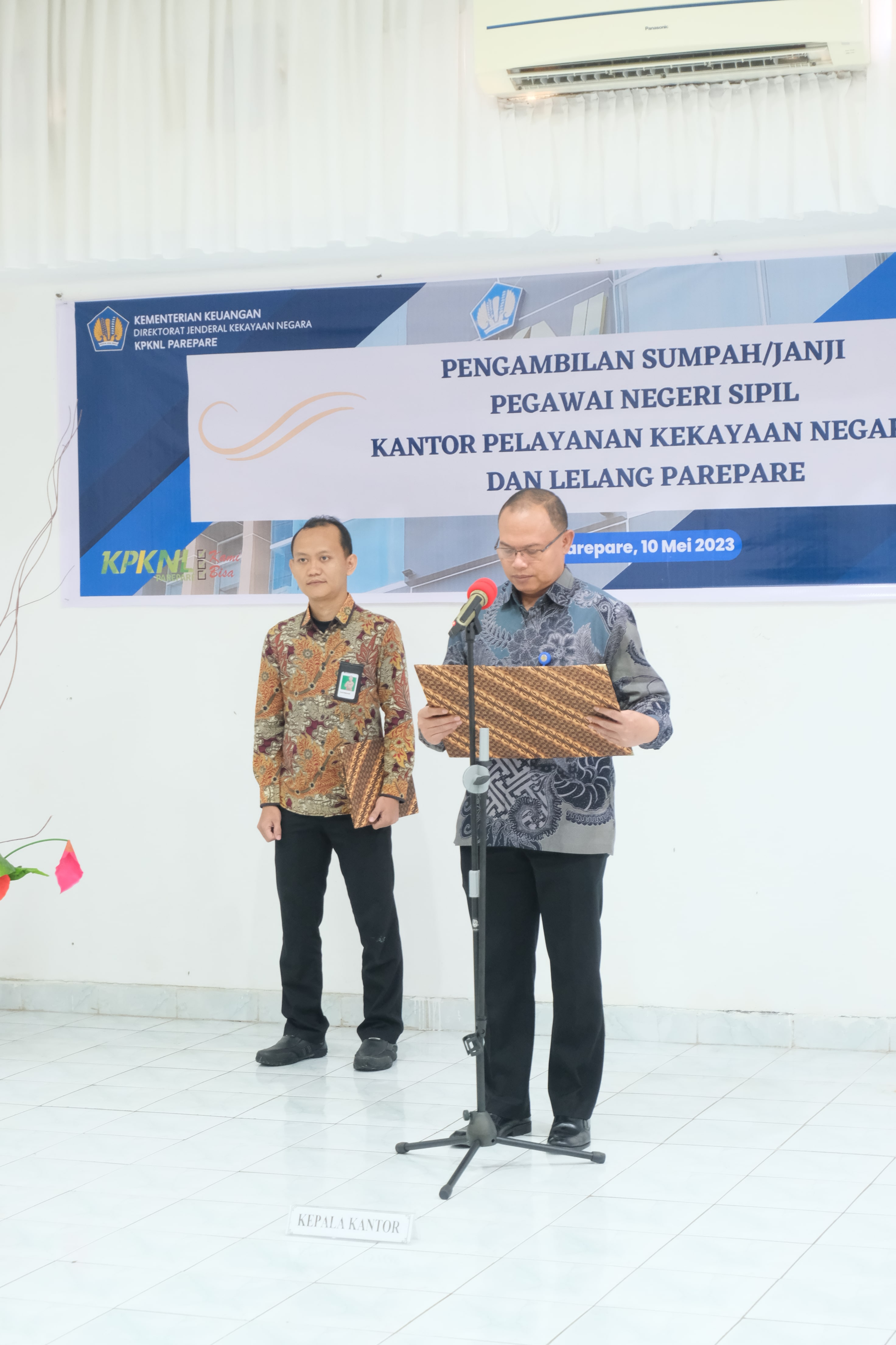 Pelantikan dan Pengambilan Sumpah Pegawai KPKNL Parepare.