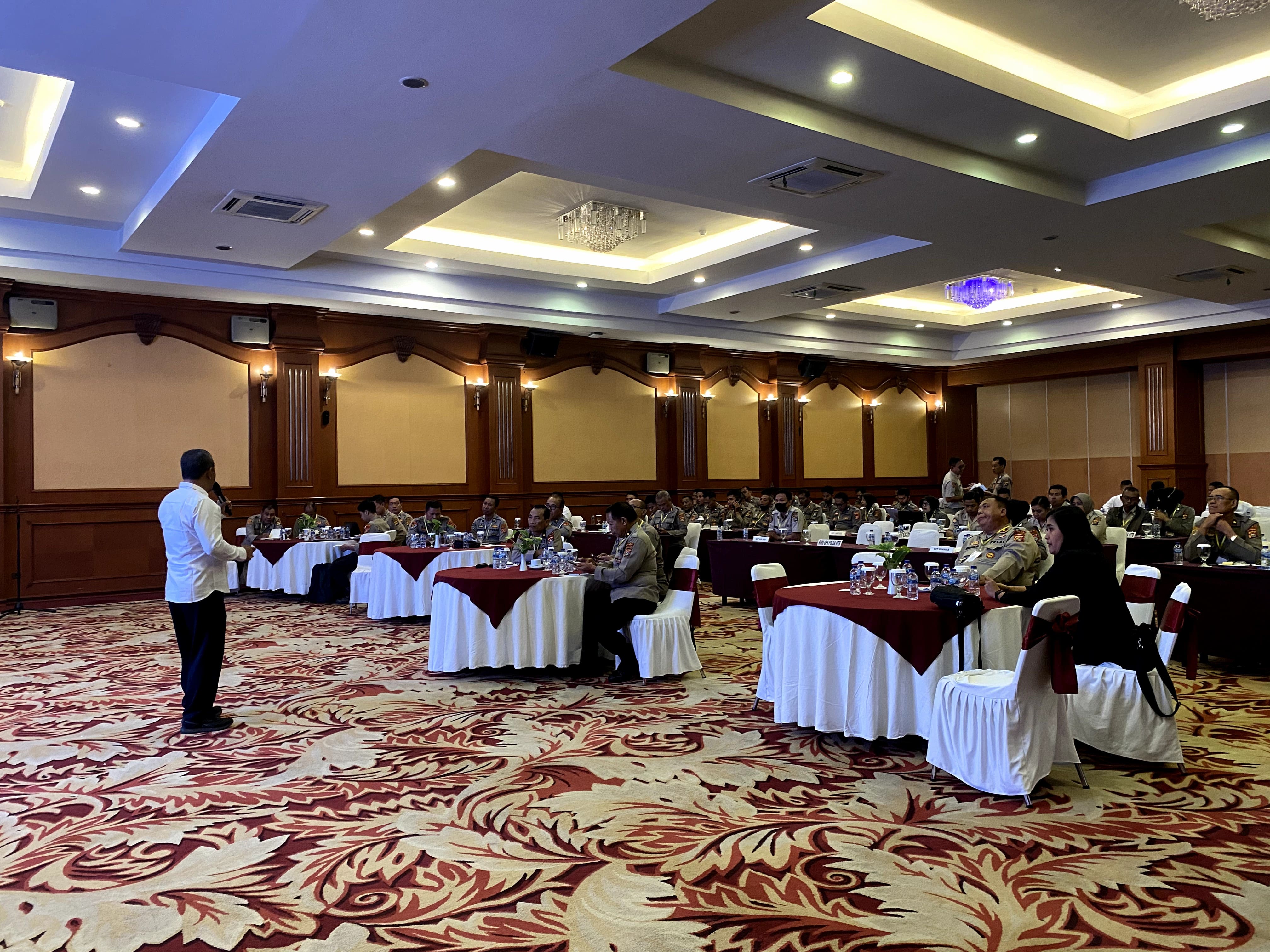 Menjadi Narasumber, KPKNL Mataram Turut Aktif Mendukung Polri Dalam Rangka Modernisasi Logistik Pengamanan Pemilu 2024 
