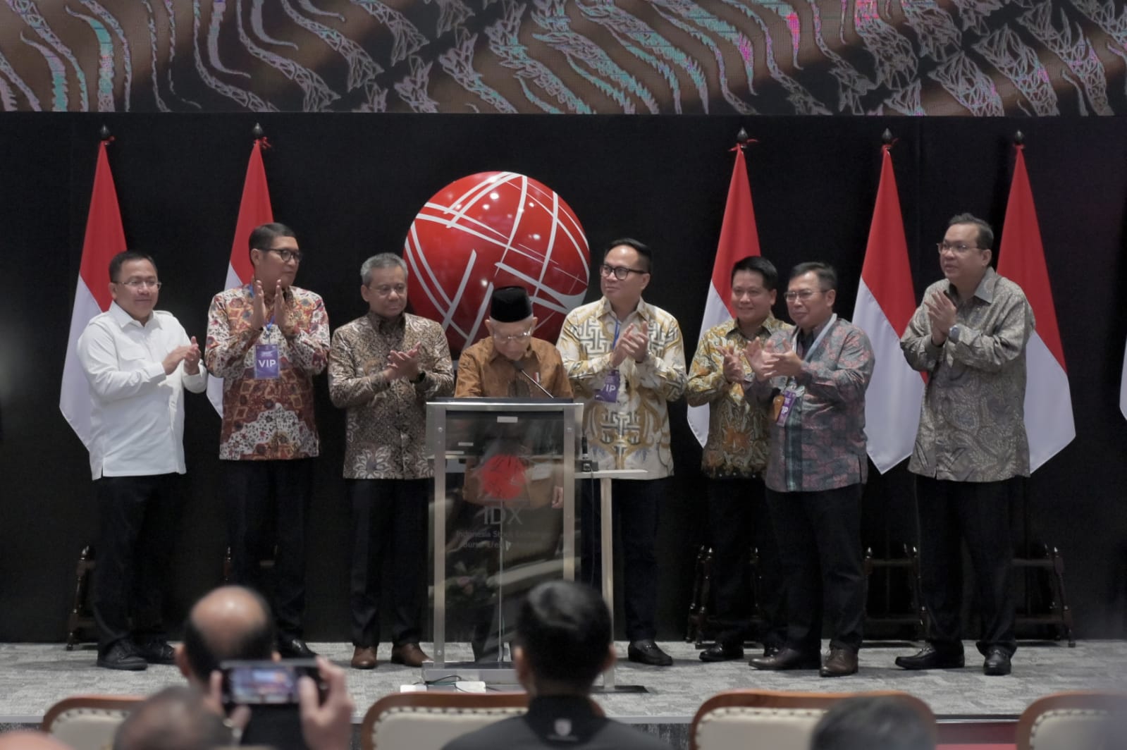 Wapres Ma&rsquo;ruf Amin Resmikan Pencatatan EBA Syariah Pertama di Indonesia