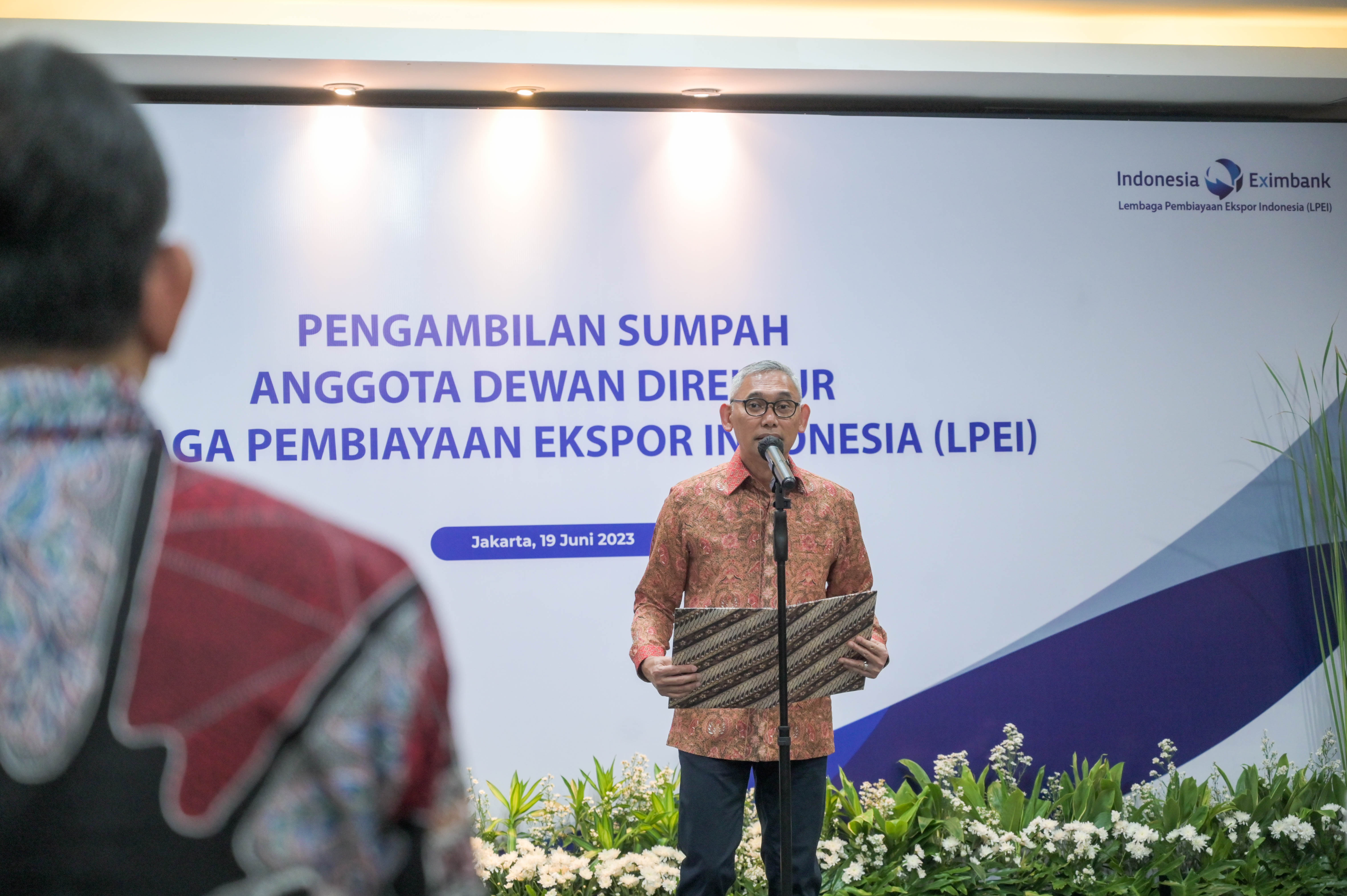 Lantik Anggota Dewan Direktur LPEI, Dirjen KN Sampaikan Kembali Pesan Menkeu