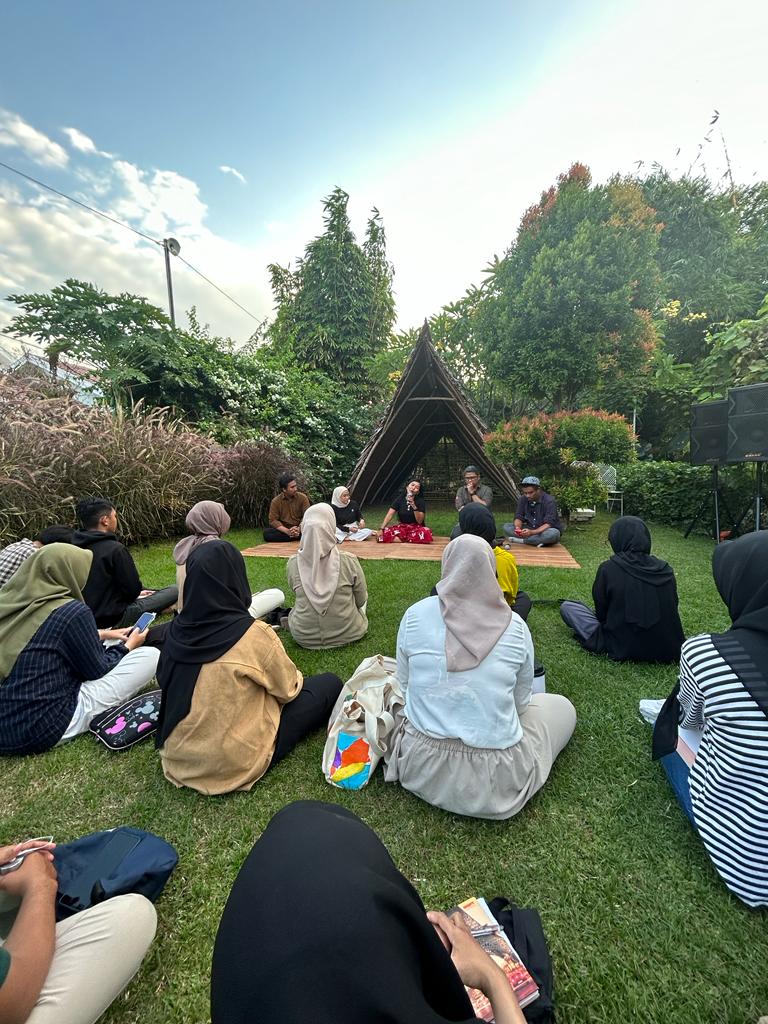 Digital Story Telling dan Membangun Branding di Media Sosial