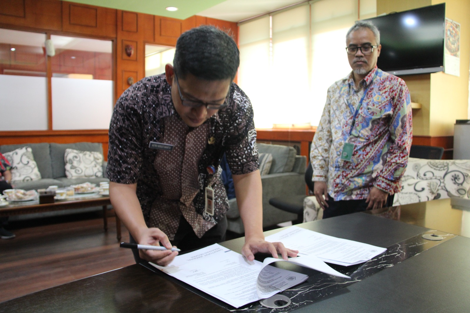 Komitmen Anti Gratifikasi, KPKNL Semarang Terima Barang Milik Negara Yang Berasal Dari Barang-Barang Gratifikasi