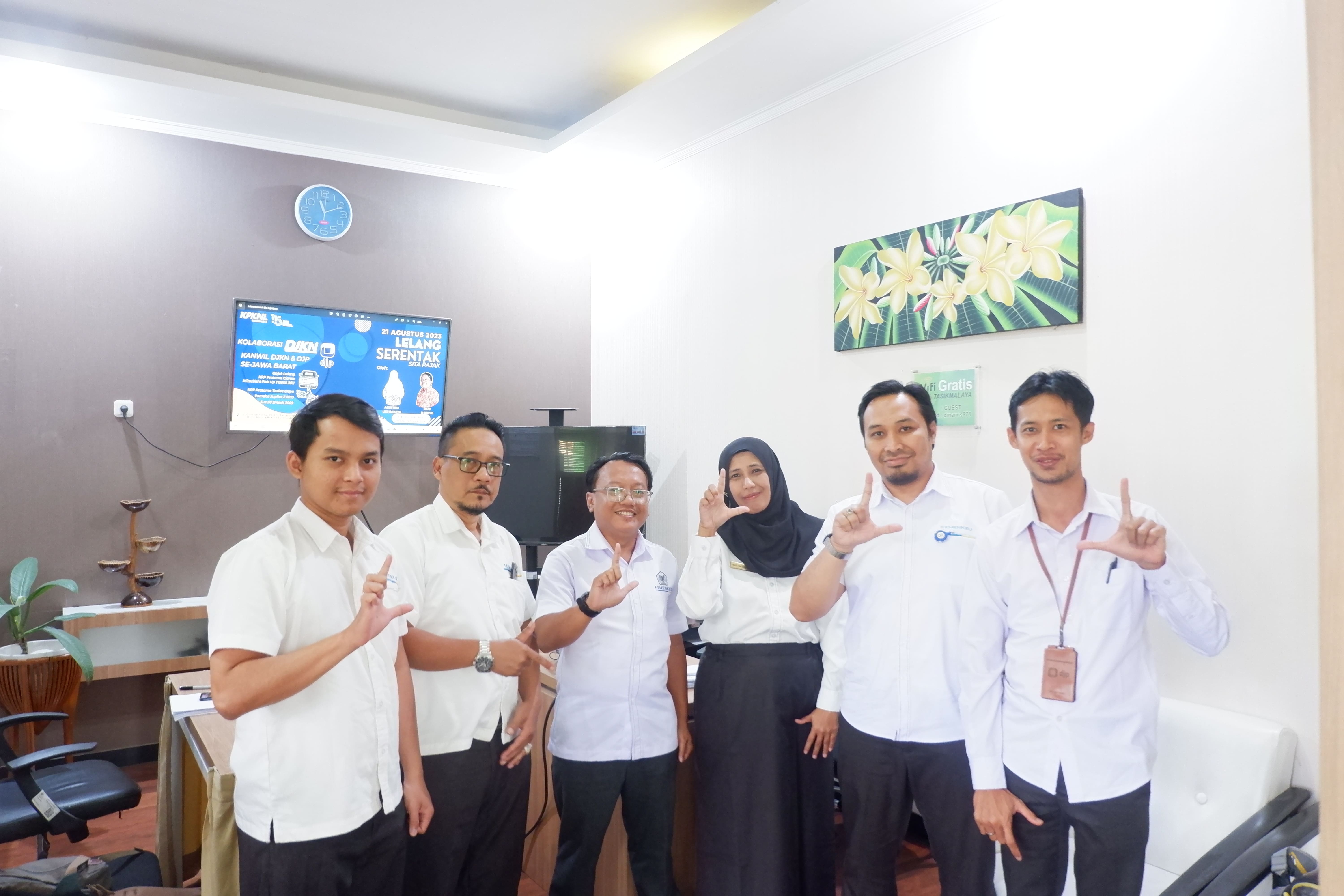 Memasyarakatkan Lelang melalui Lelang Serentak Barang Sitaan Pajak