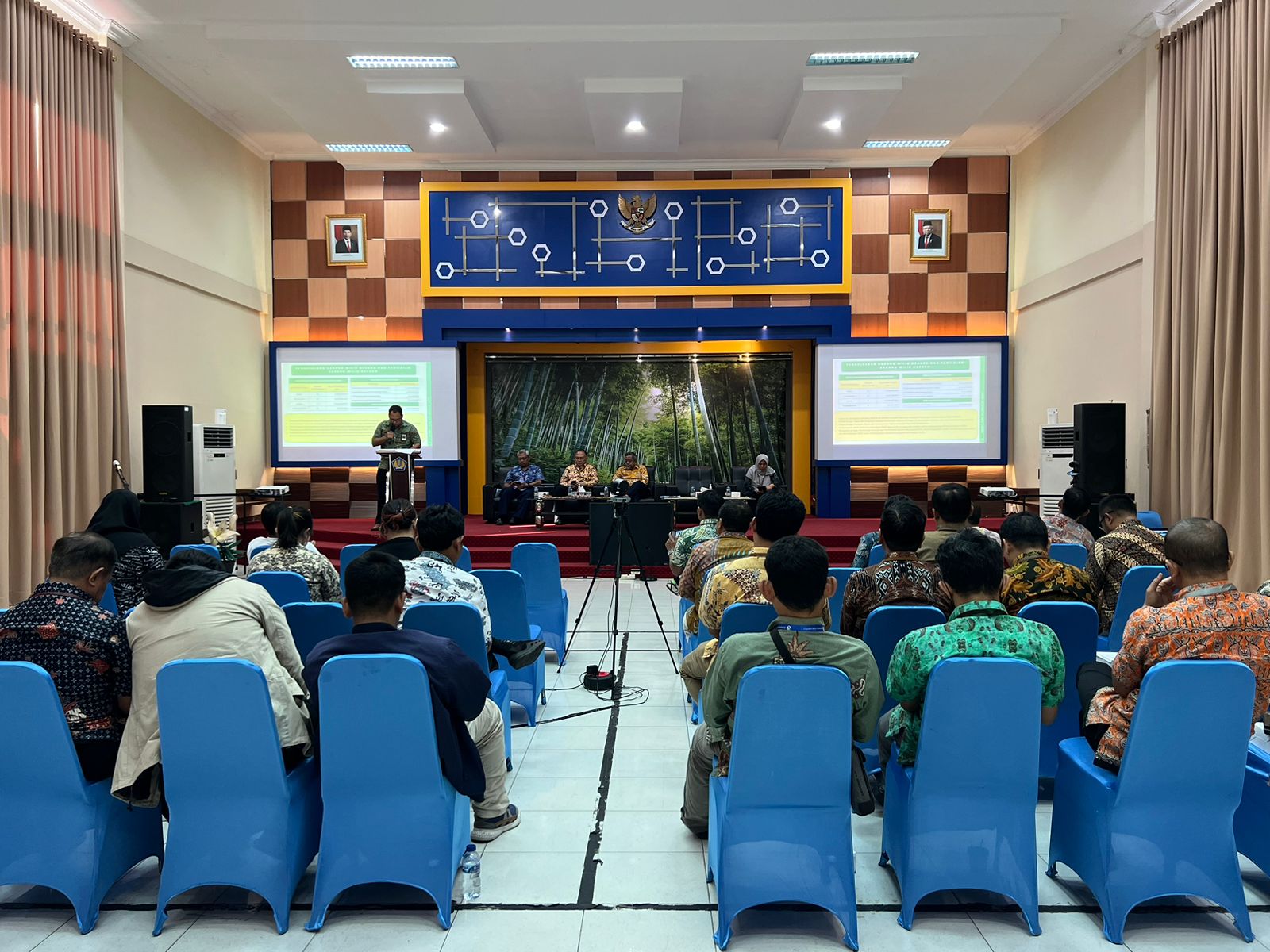 Kanwil DJKN Kalbar Ikut Hadiri Konferensi Pers APBN KiTA Provinsi Kalimantan Barat Semester I Tahun 2023