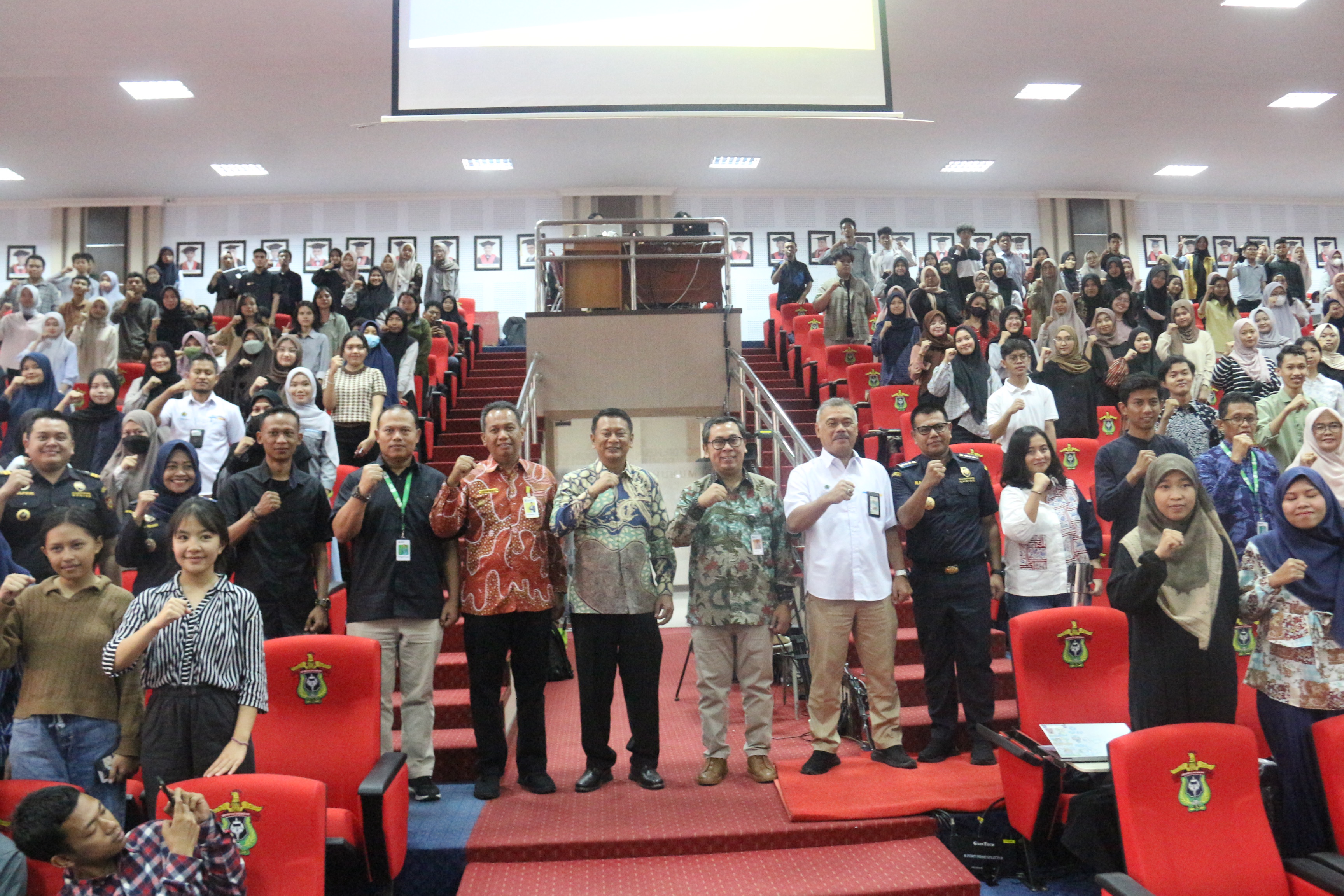 #UangKita Talk Universitas Hasanuddin Makassar: Penguatan Peran Generasi Muda Menuju Indonesia Emas 2045