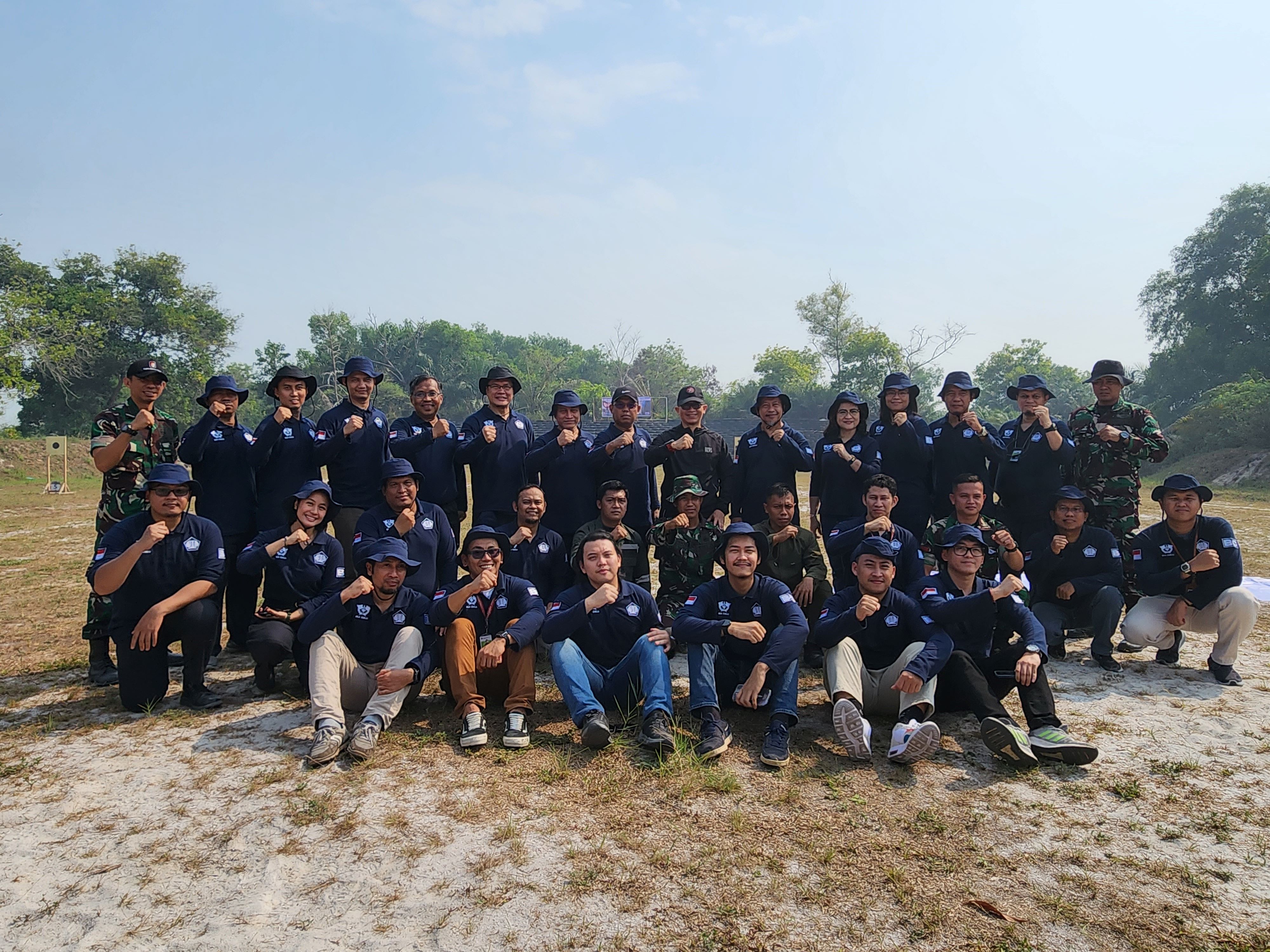 Memperingati HORI ke- 77 dan Hari TNI ke-78 : Kemenkeu Satu dan TNI Latihan Menembak Bersama
