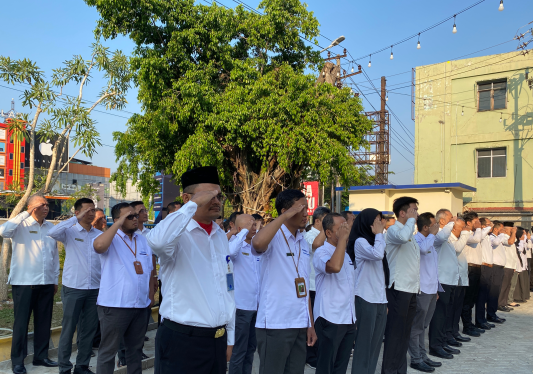 Peringati Hari Oeang Ke-76 dan Sumpah Pemuda Ke-95, Kemenkeu Satu Kalimantan Selatan Laksanakan Upacara 