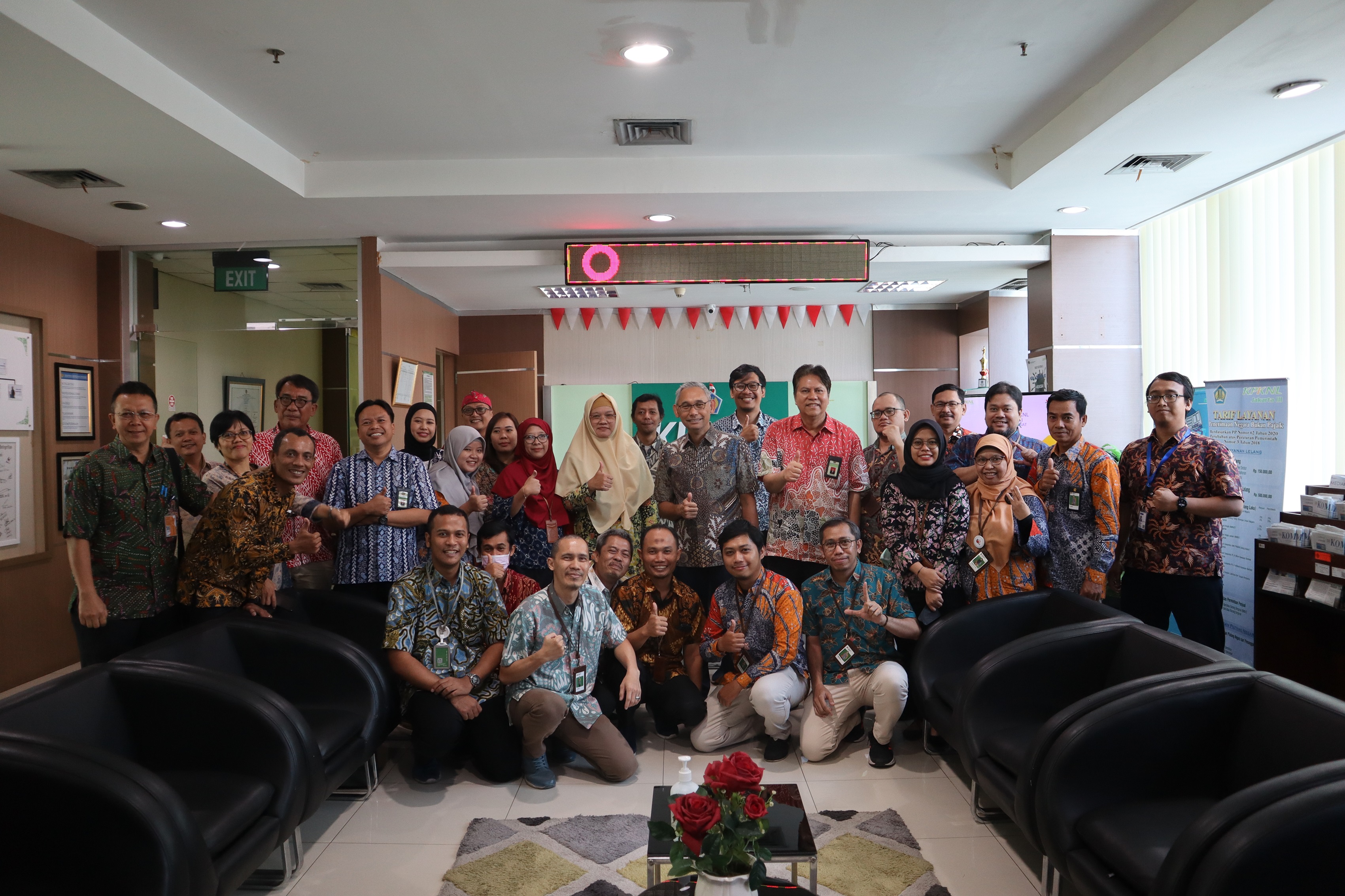 Kunjungan Dirjen Kekayaan Negara ke KPKNL Jakarta III dalam rangka HORI ke-77 
