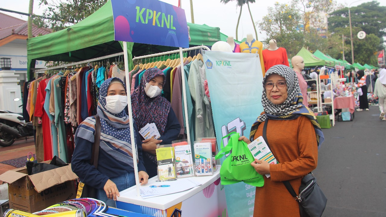Sosialisasi Tugas dan Fungsi DJKN Pada Kegiatan Car Free Day