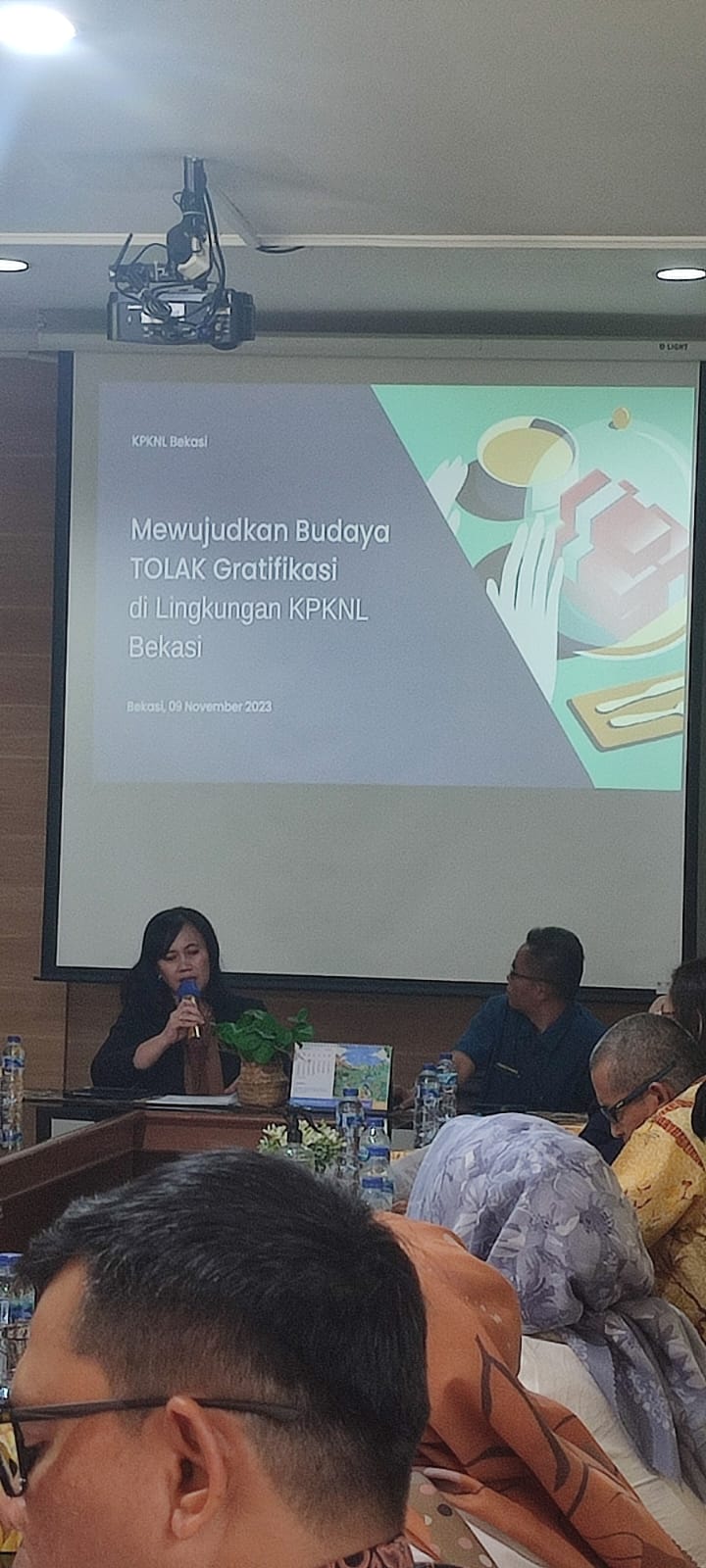 Sosialisasi Lelang Eksekusi Hak Tanggungan dan Membangun Budaya Antigratifikasi bersama Stakeholder KPKNL Bekasi