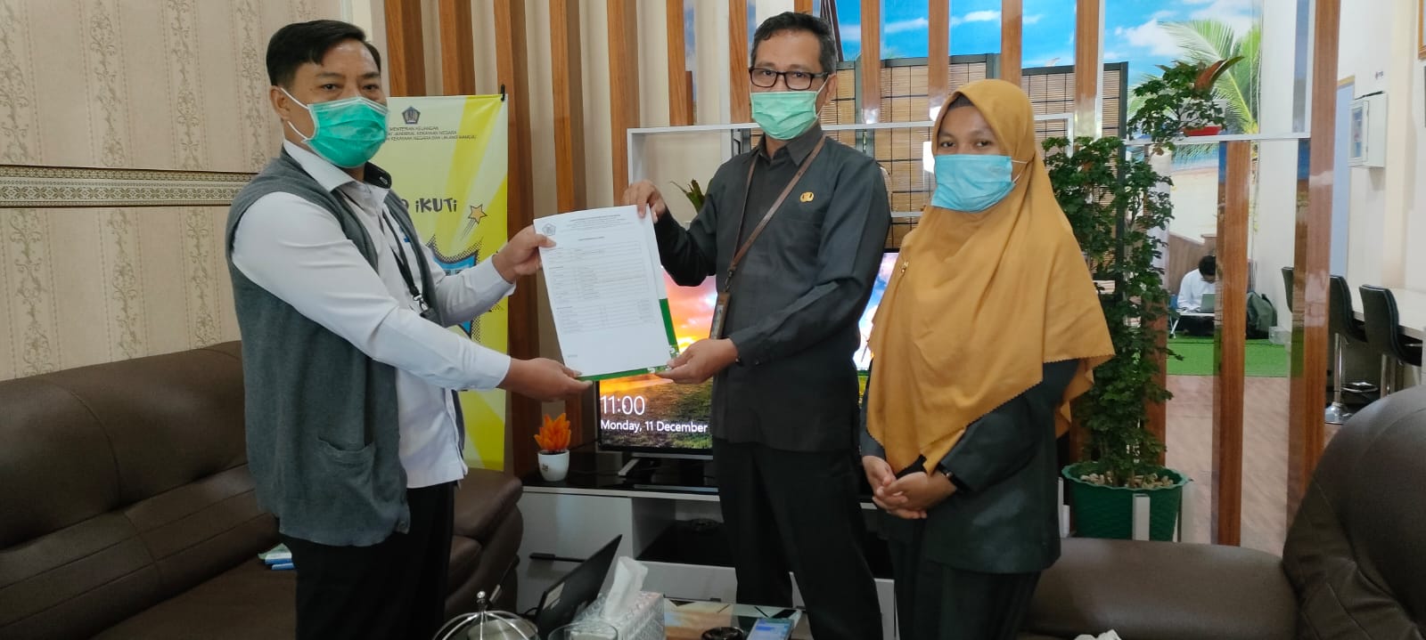 KPKNL Mamuju Laksanakan Lelang Kendaraan Roda Empat BPS Provinsi Sulawesi Barat