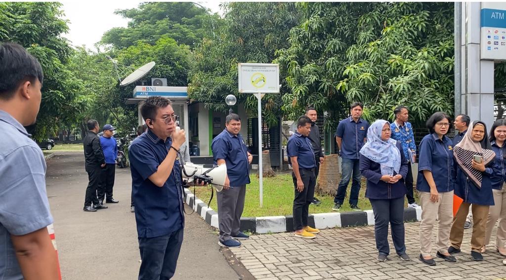 Simulasi Penanganan Bencana Gempa Bumi di Kantor Pelayanan Kekayaan Negara dan Lelang Tangerang I