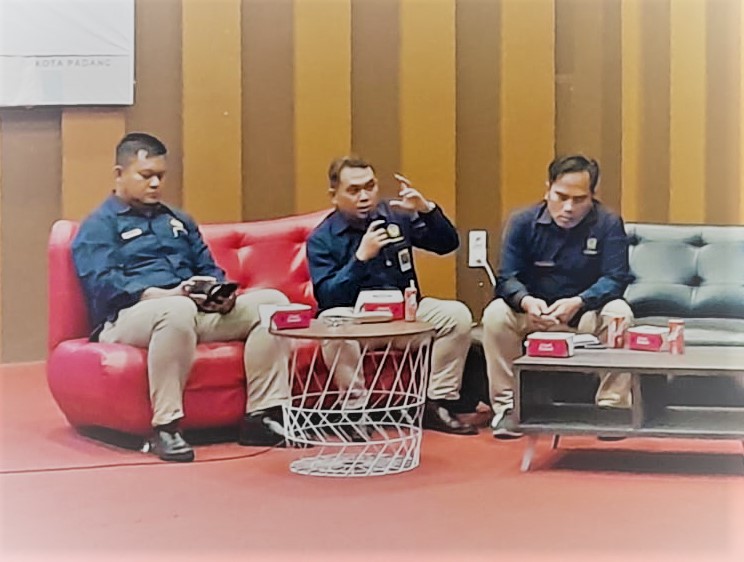 Sosialisai Lelang Wajib Barang Milik Daerah (BMD) guna terwujudnya pengeloaan BMD yang baik pada Pemko Padang