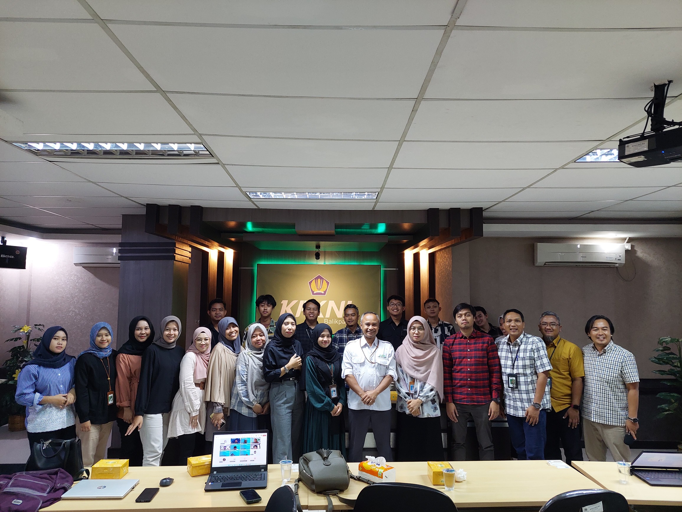 Tingkatkan Peran Supporting Unit, Kanwil DJKN Kaltimtara Adakan Focus Group Discussion Bersama KPKNL di Wilayah Kaltimtara