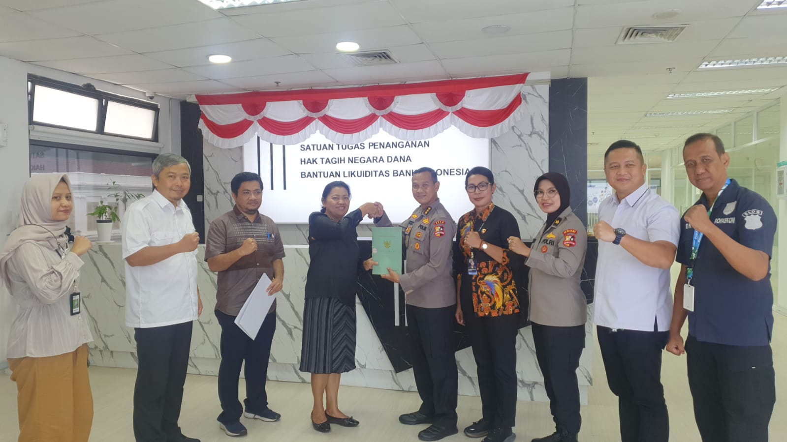 Dukung Polri Cetak SDM Unggul, Satgas BLBI Serahkan Sertifikat Tanah Aset Properti eks BPPN di Neglasari, Jasinga untuk Pusdiklat