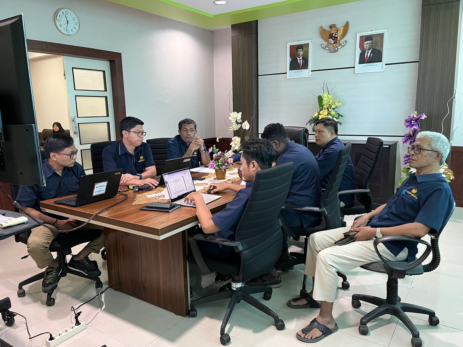 Rapat Monitoring dan Evaluasi Tim Kerja Keberlanjutan ZI WBK Tahun 2024 pada KPKNL Ambon