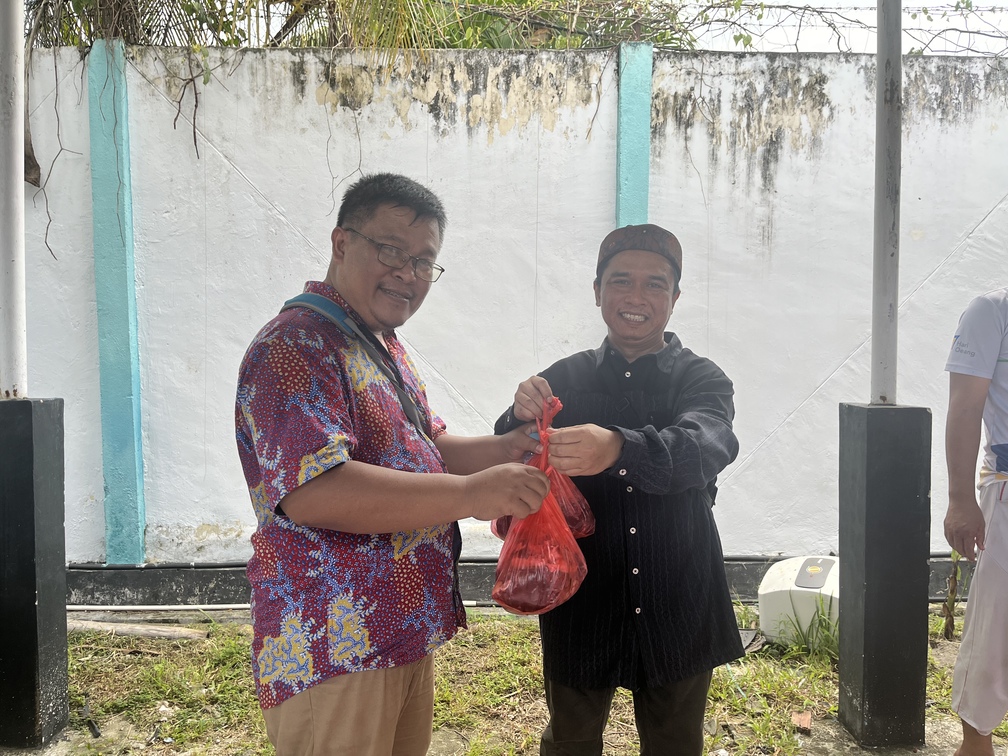 Idul Adha 1445 H, Kemenkeu Satu Gorontalo Berbagi Hewan Kurban