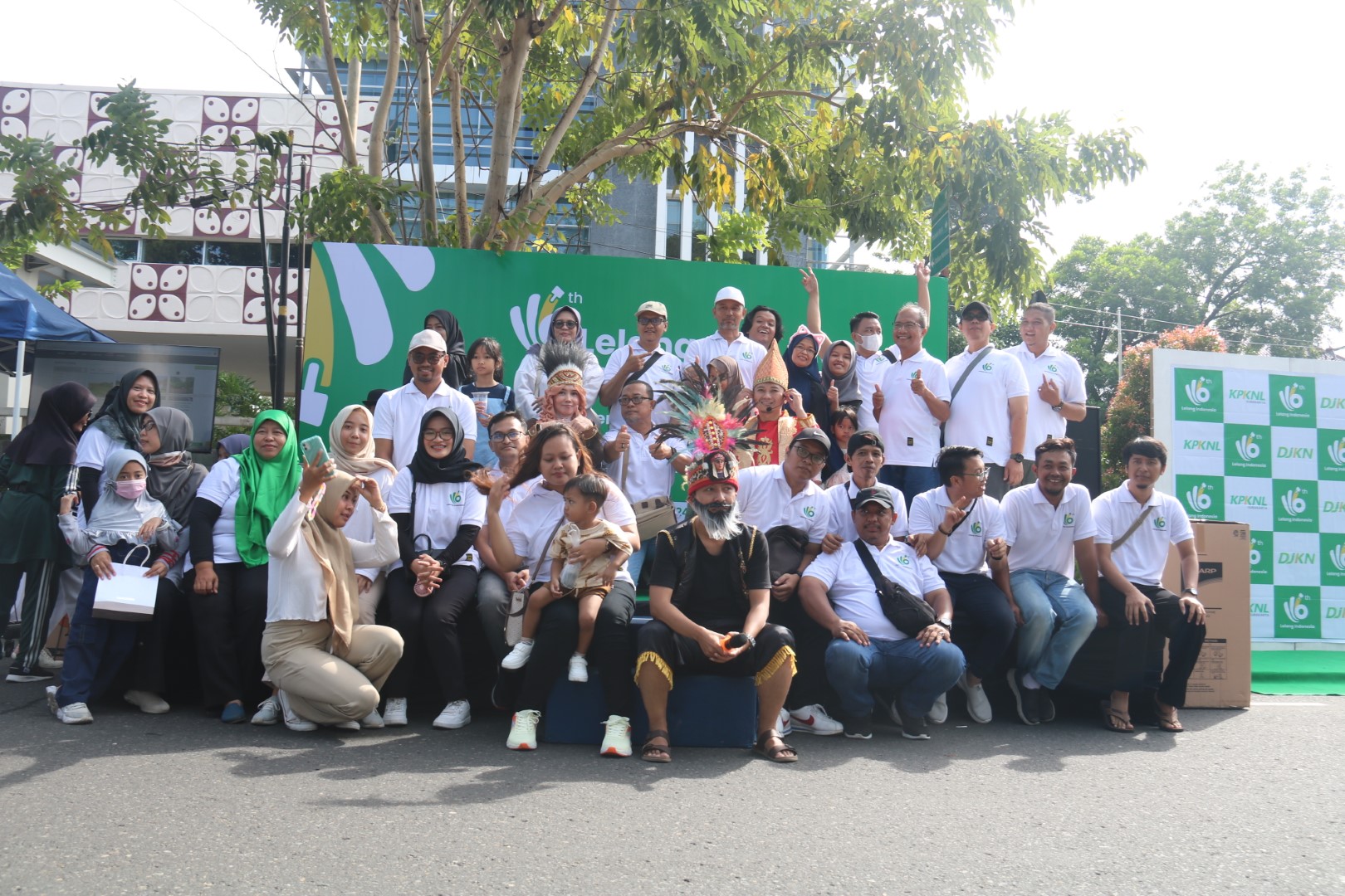 Sosialisasikan Lelang Kepada Masyarakat, KPKNL Surakarta Hadir di Car Free Day Surakarta 