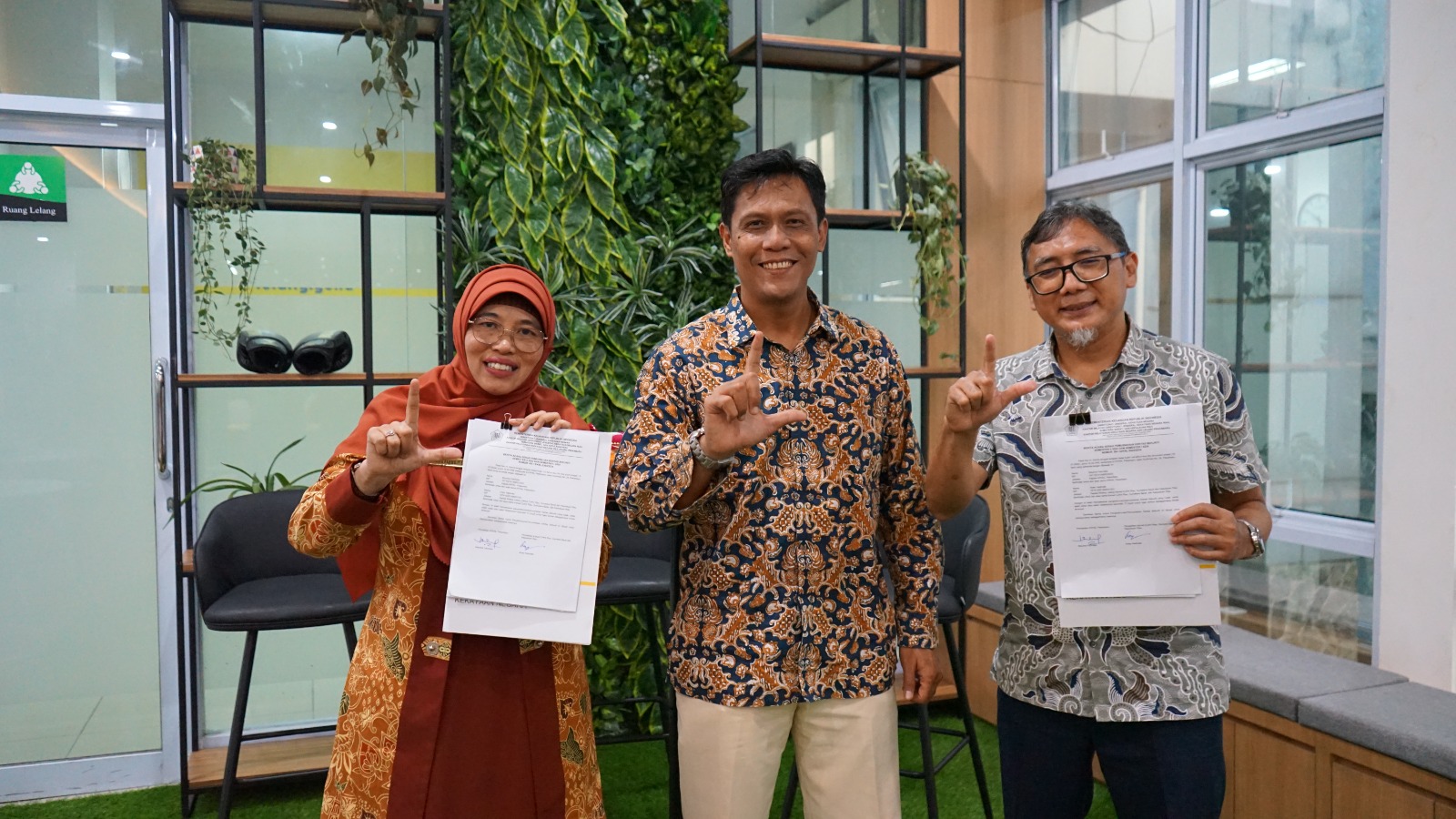 Pembinaan Kanwil DJKN RSK dalam Pemusnahan Security Paper KPKNL Pekanbaru : Positive Vibes Akselerasikan Layanan Prima