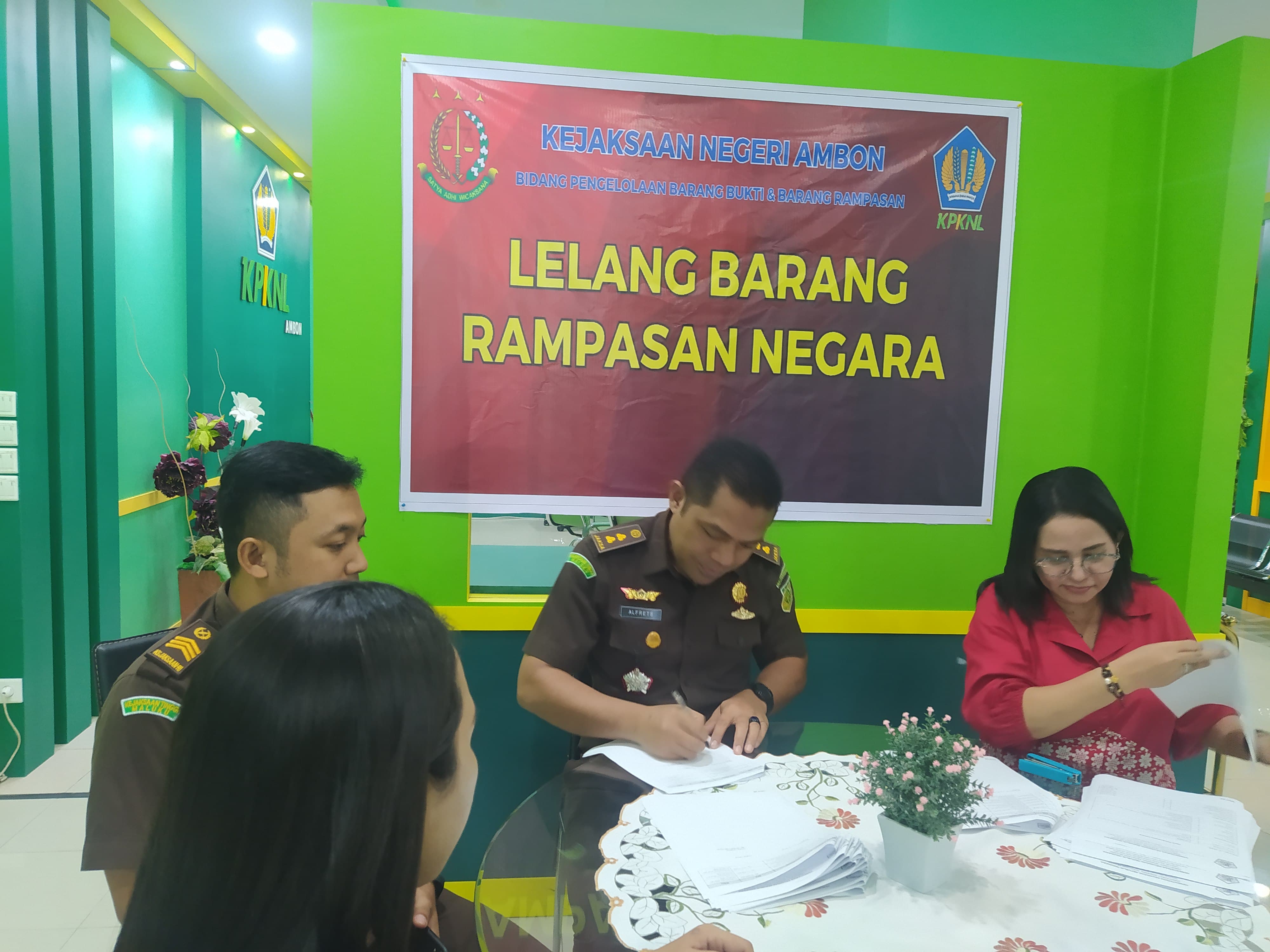 Lelang Barang Rampasan Kejaksaan Negeri Ambon