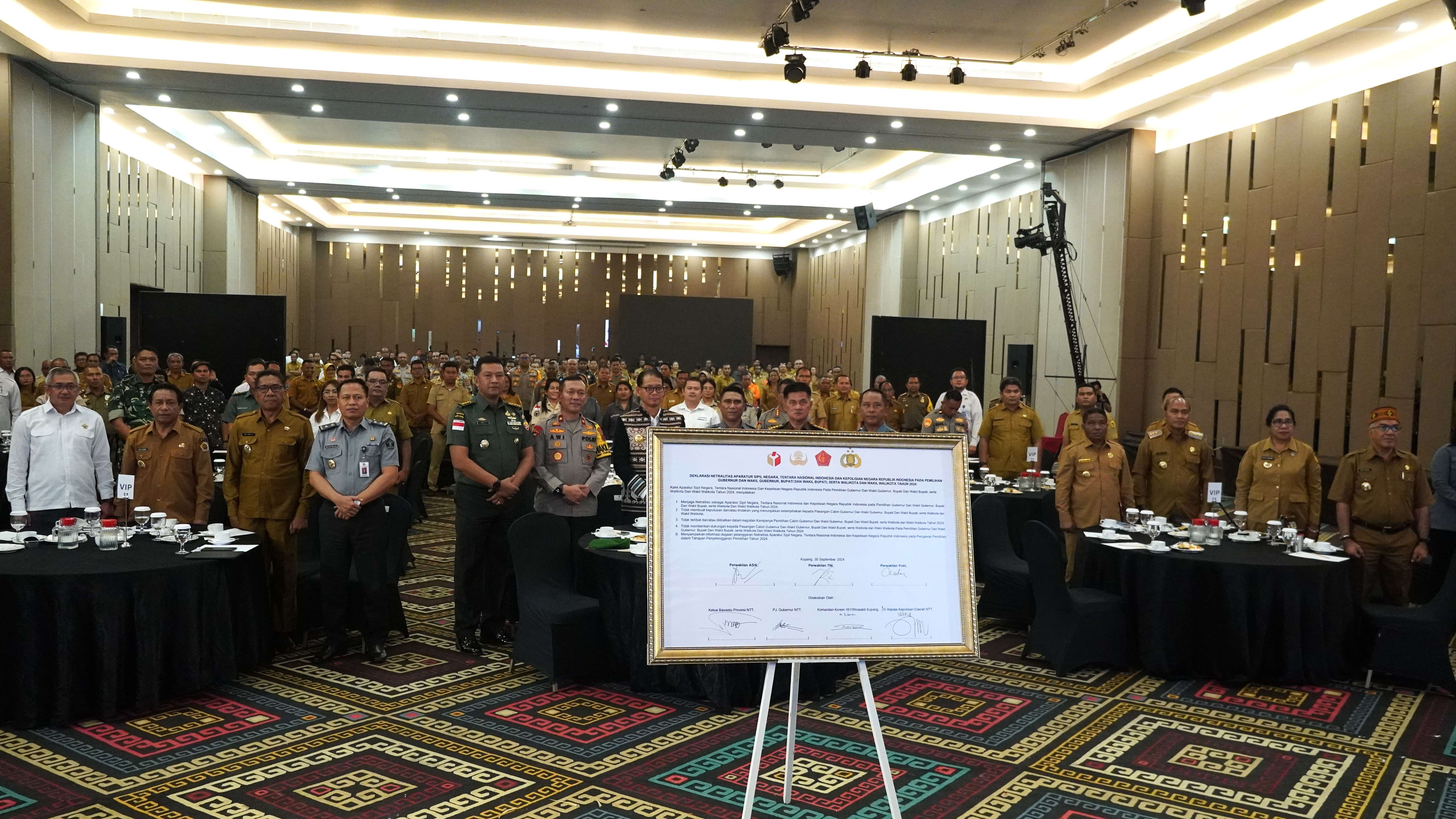 Kehadiran KPKNL Kupang Perkuat Komitmen Netralitas ASN di Deklarasi Bawaslu NTT