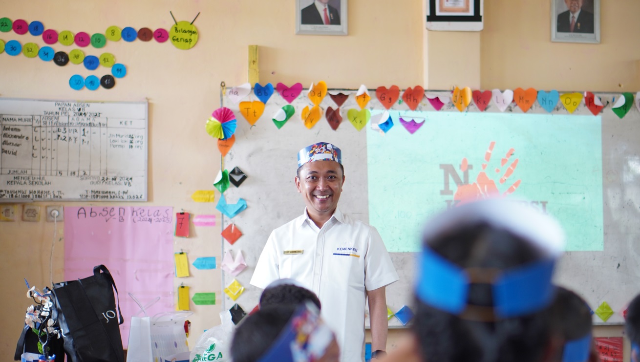 Aksi Relawan Kemenkeu Mengajar 9 di Sekolah Dasar Inpres 2 Klawasi Papua Barat Daya