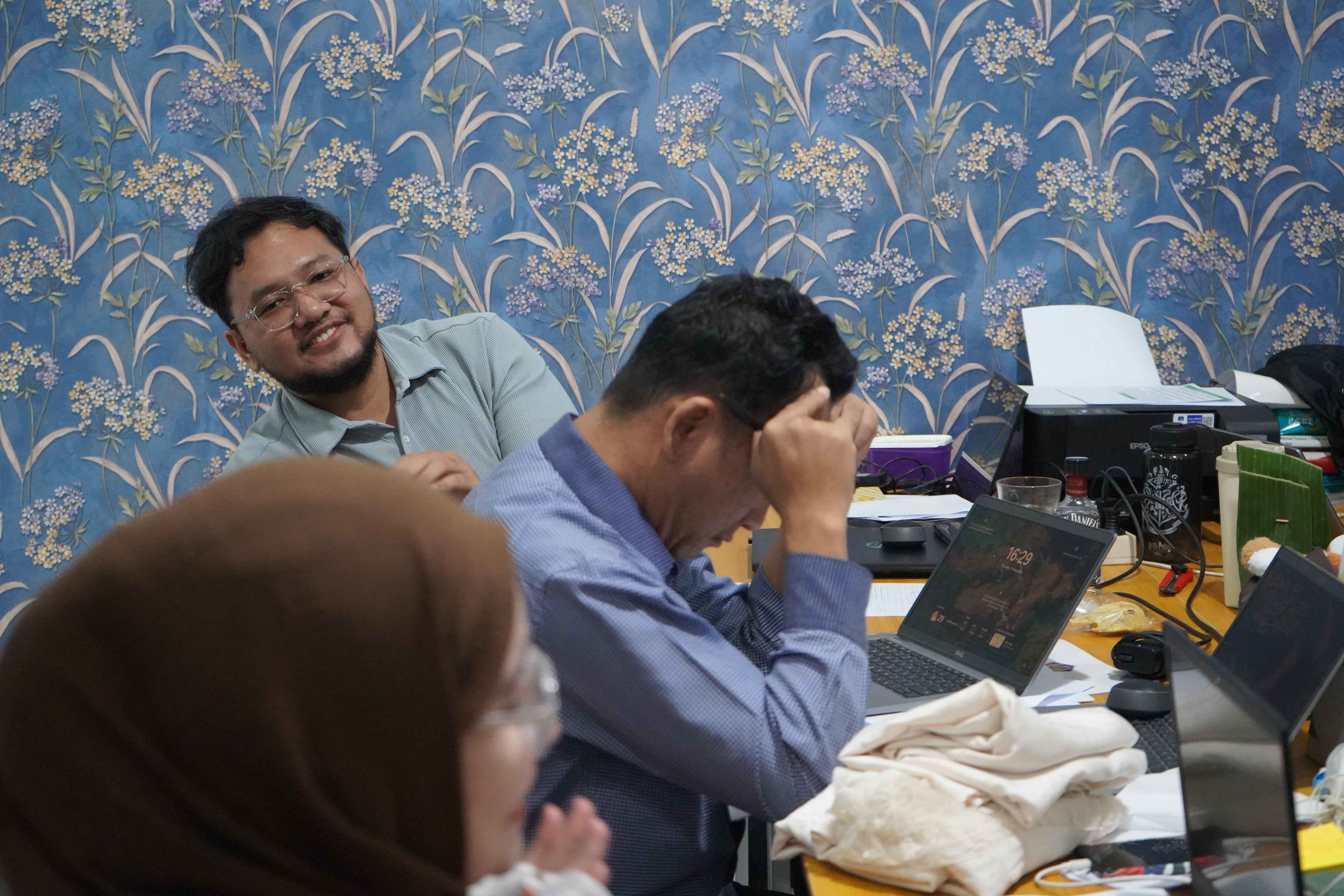 English Corner: Tempat Nongkrong Seru Belajar Bahasa Inggris