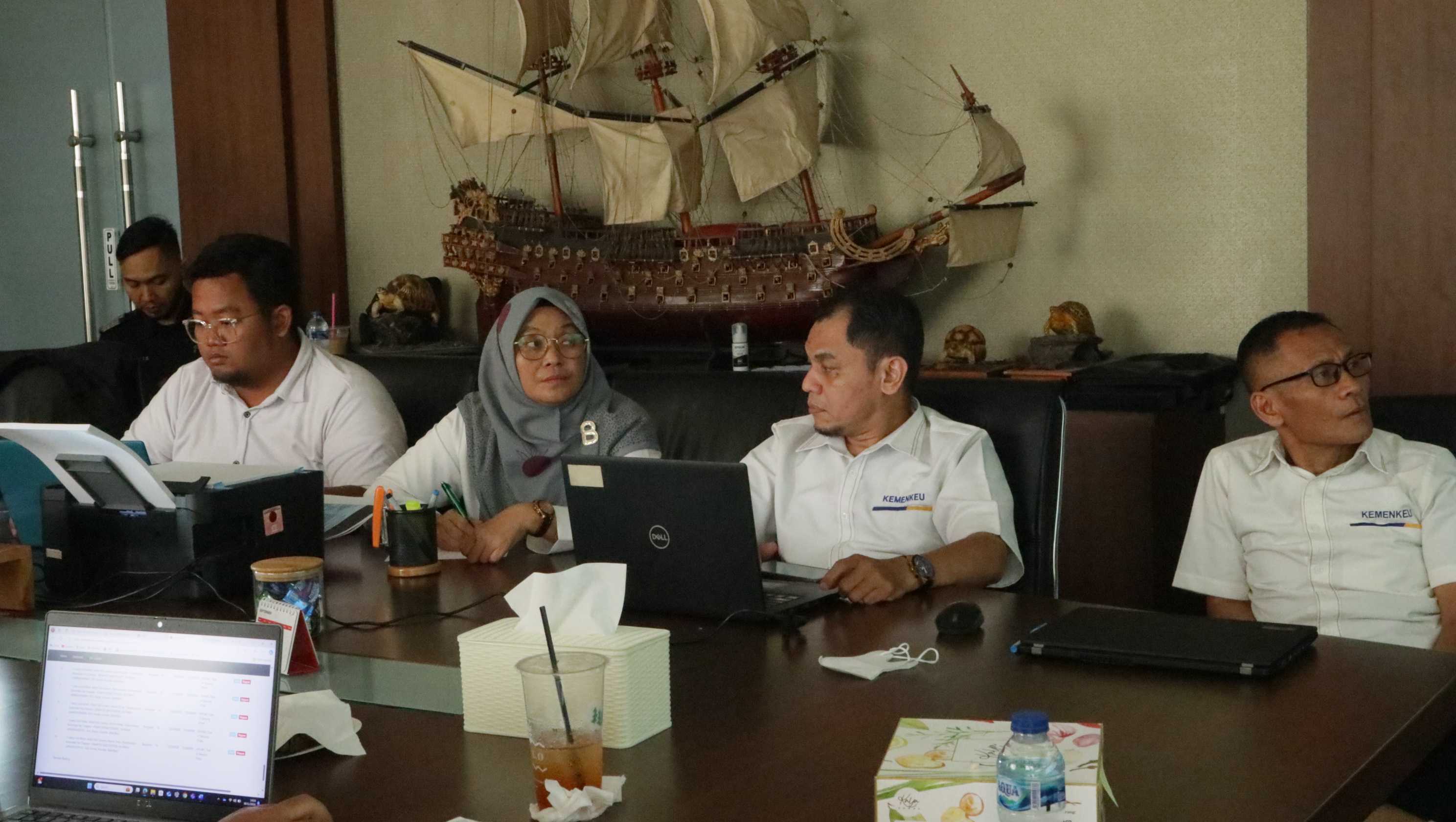 Lelang Mobil Kia Carens dan Fiat Punto, KPKNL Jakarta II Berhasil Kumpulkan Rp2,14 Miliar