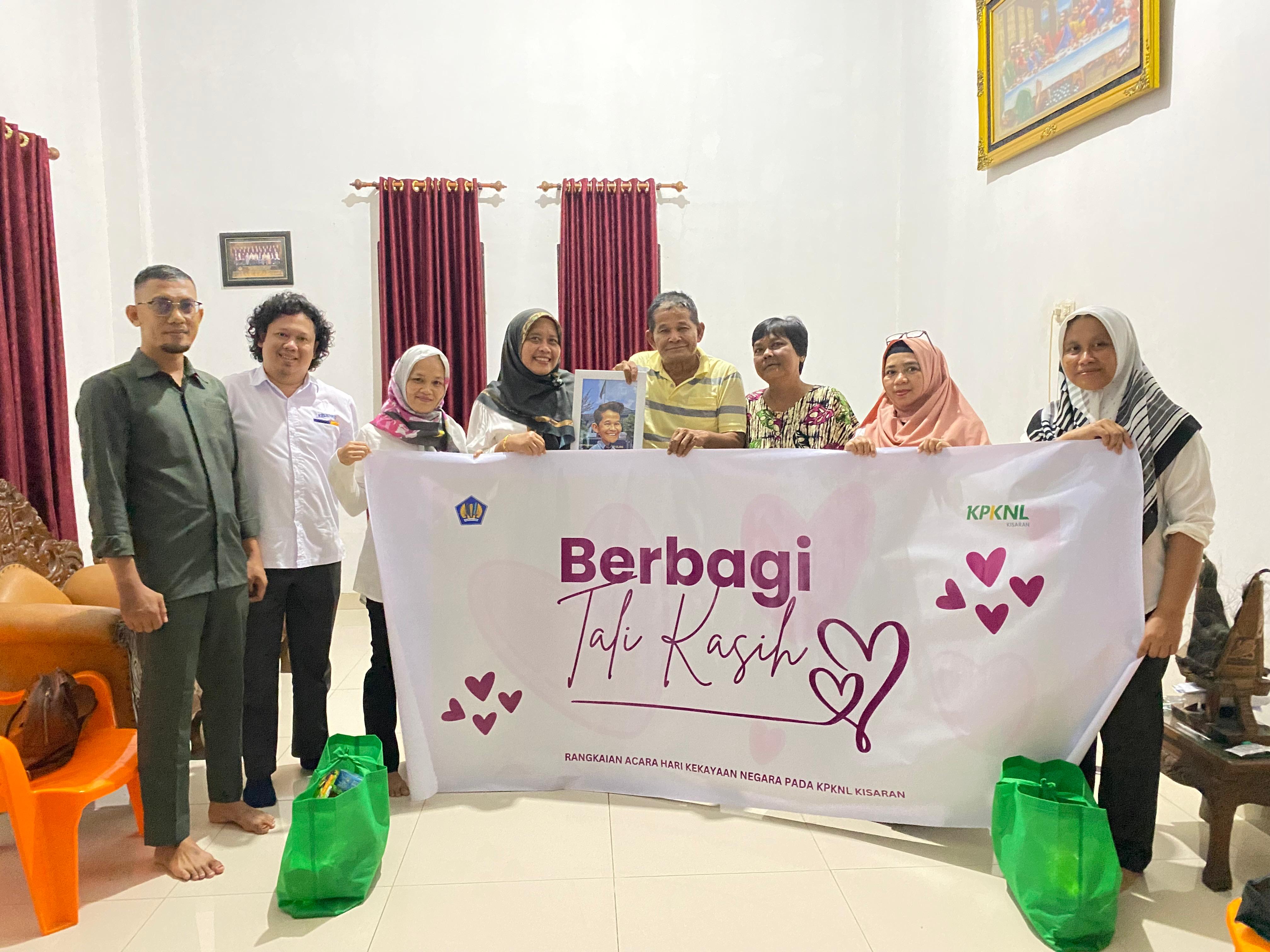 KPKNL Kisaran Jalin Tali Kasih ke Panti Jompo dan Pegawai Purnabhakti DJKN