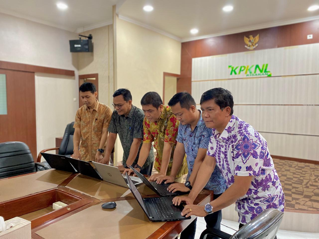 Penandatanganan SKP Tahun 2025 di KPKNL Kisaran, Bentuk Komitmen Peningkatan Kinerja Pegawai