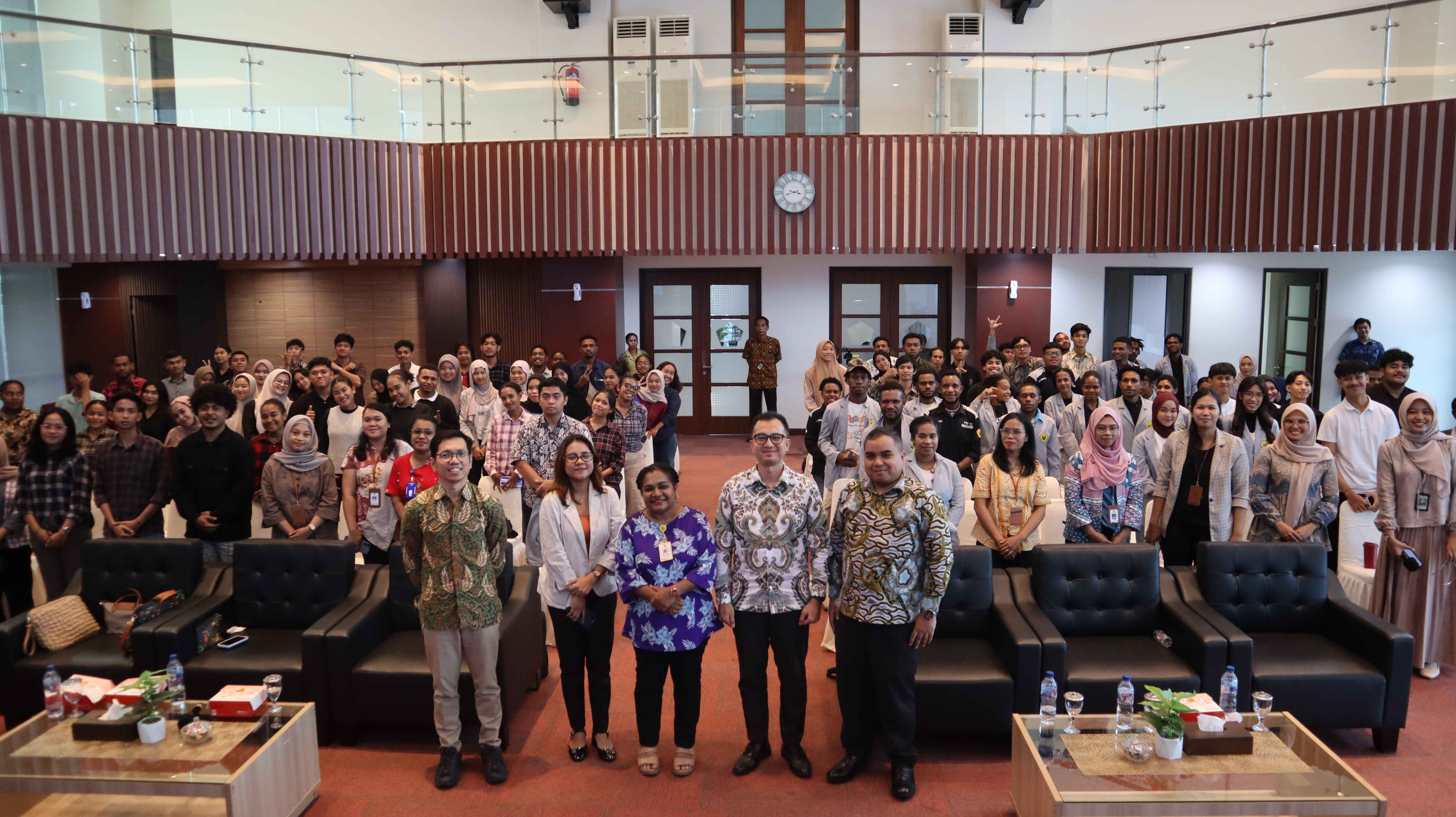Kantor Wilayah DJKN Papua, Papua Barat, dan Maluku Gelar Kuliah Umum Bersama Mahasiswa Universitas Cenderawasih