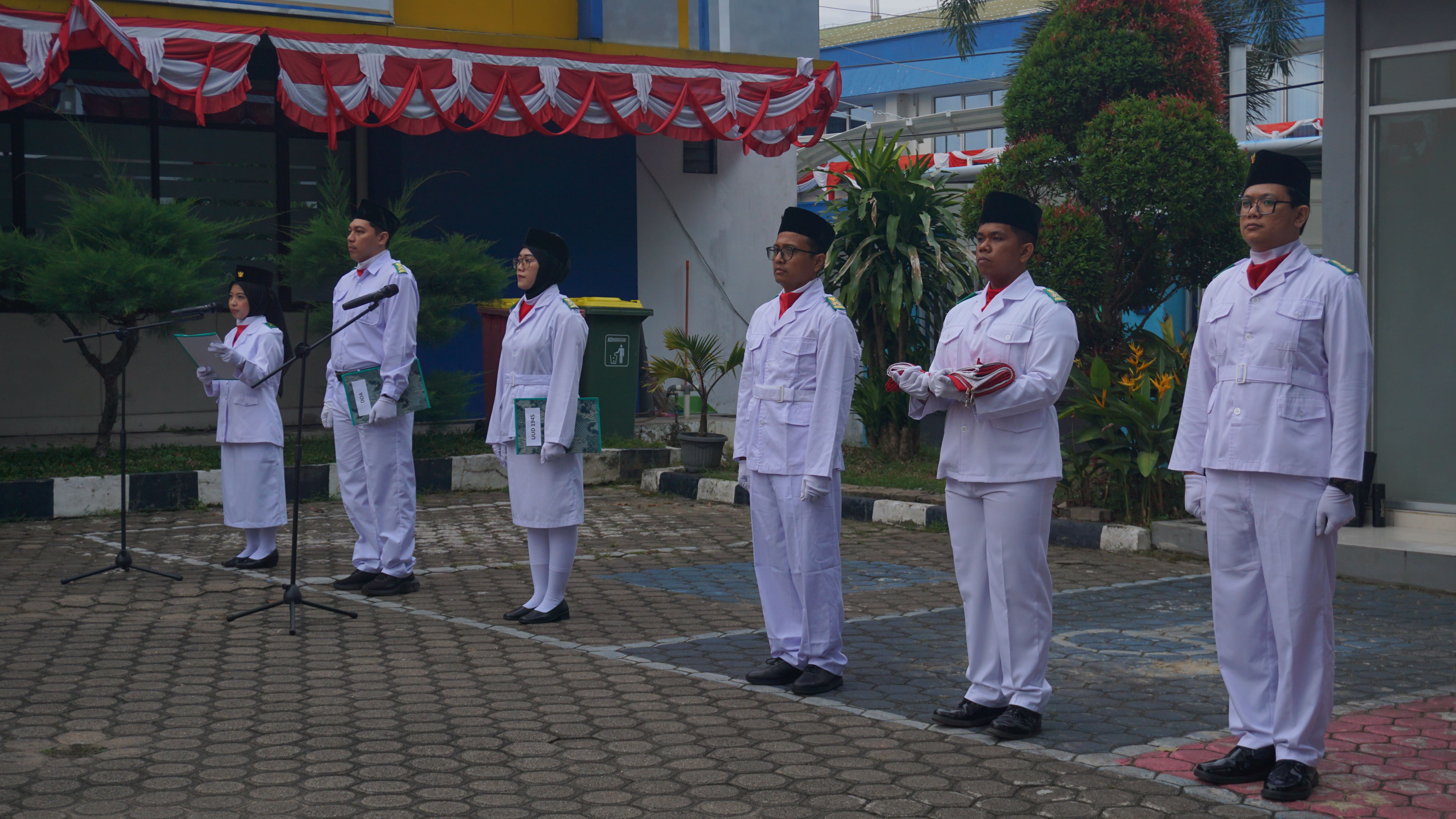 Upacara Bendera Semarakkan HUT RI ke-80 di Kanwil DJPBN Jambi  