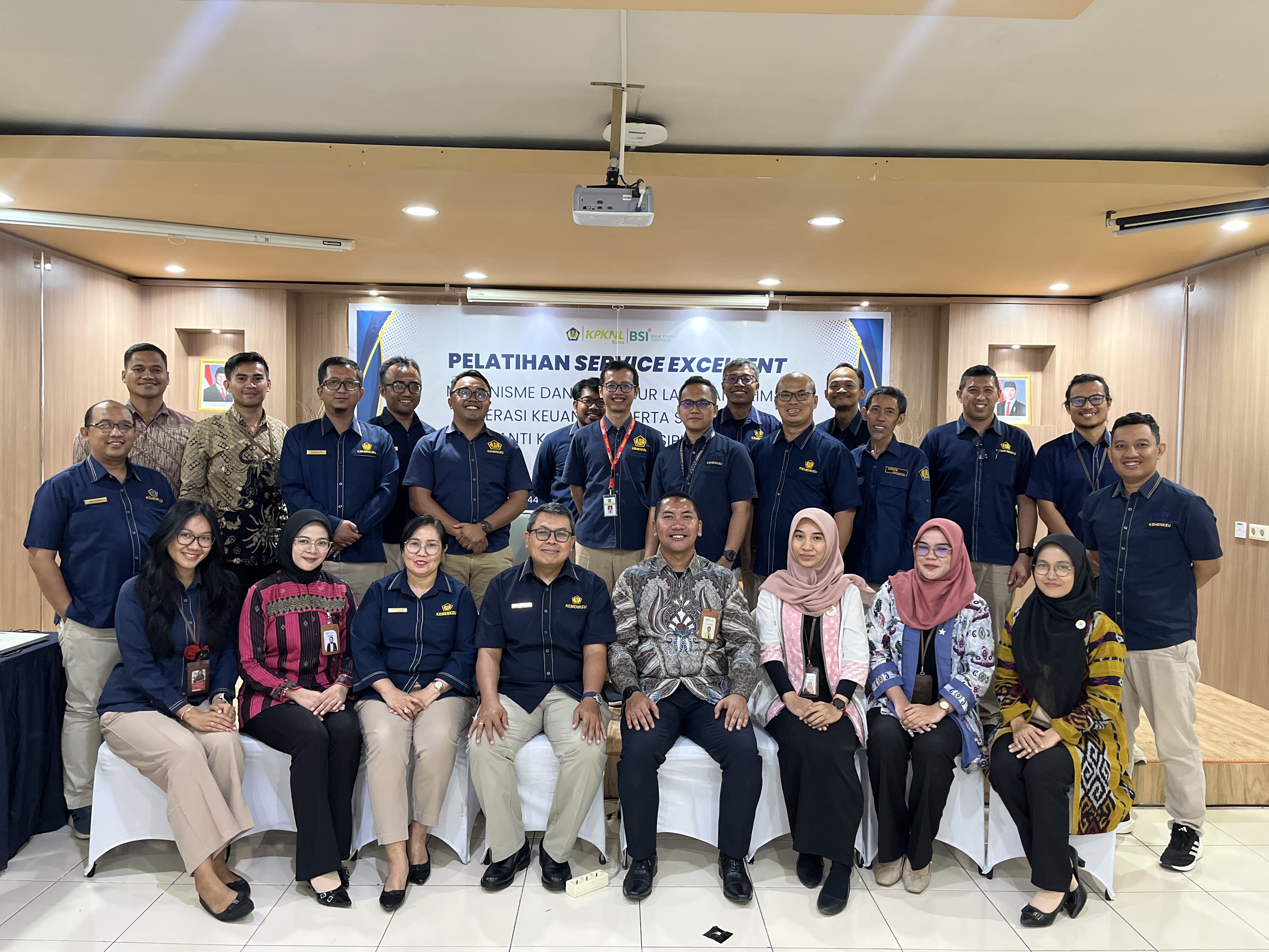 Tingkatkan Integritas dan Kualitas Layanan, KPKNL Bima Gelar Sosialisasi Antikorupsi dan Pelatihan Service Excellence