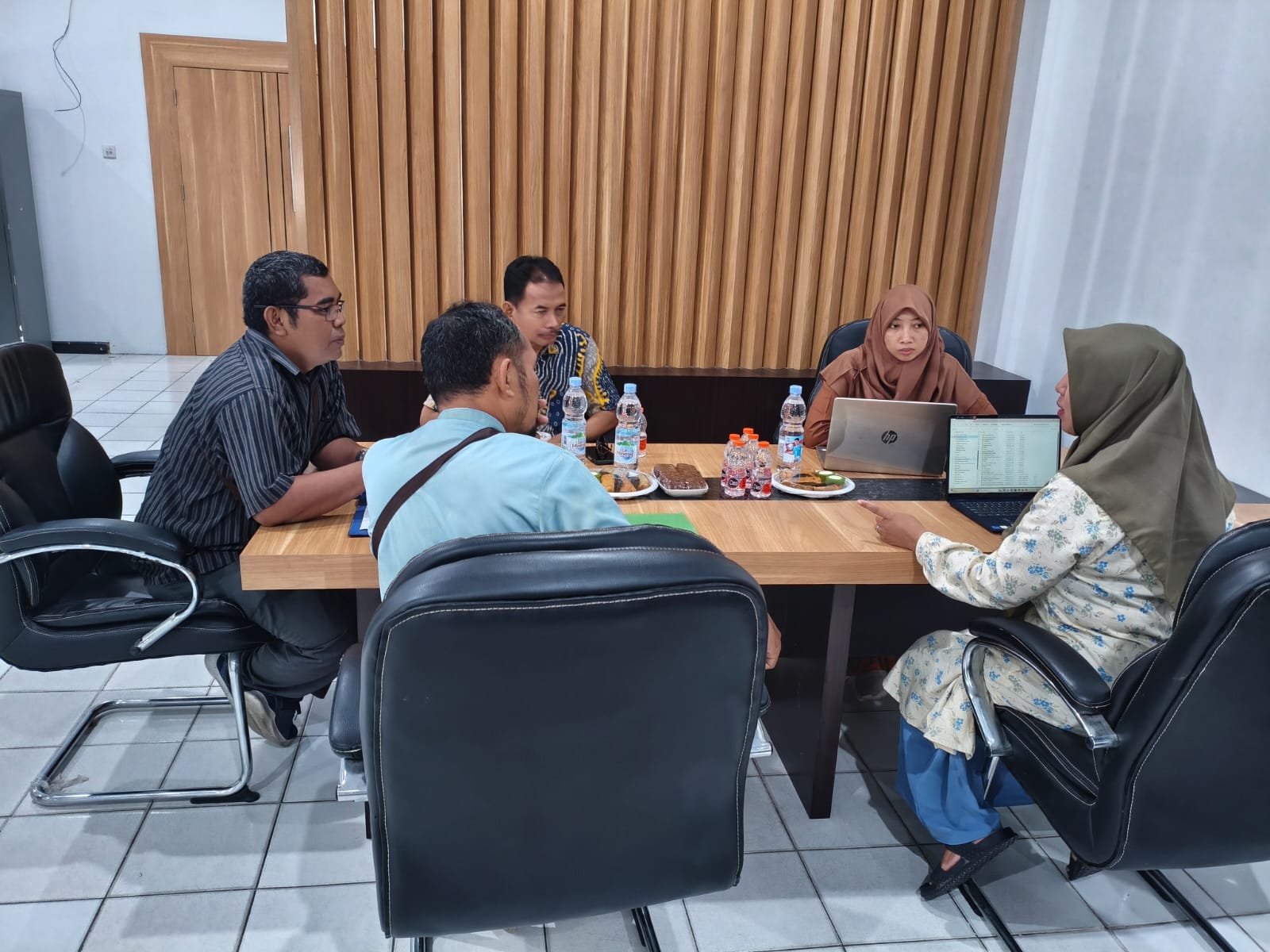 Dari Lapangan ke Meja Rekonsiliasi : Sinergi Penertiban Piutang Negara dengan Pemda Siak