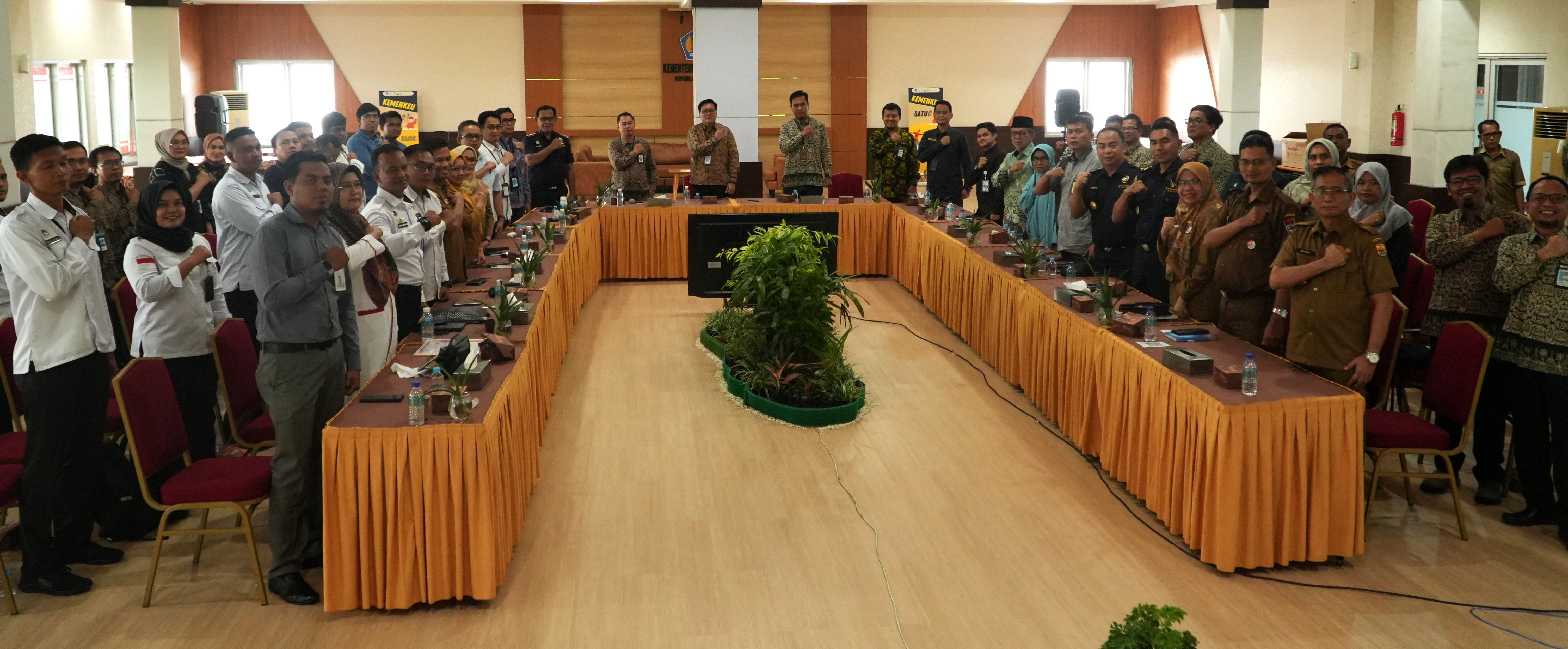 KPKNL Padang Menghadiri Forum Konsultasi Publik (FKP) Kanwil DJPb Prov. Sumatera Barat