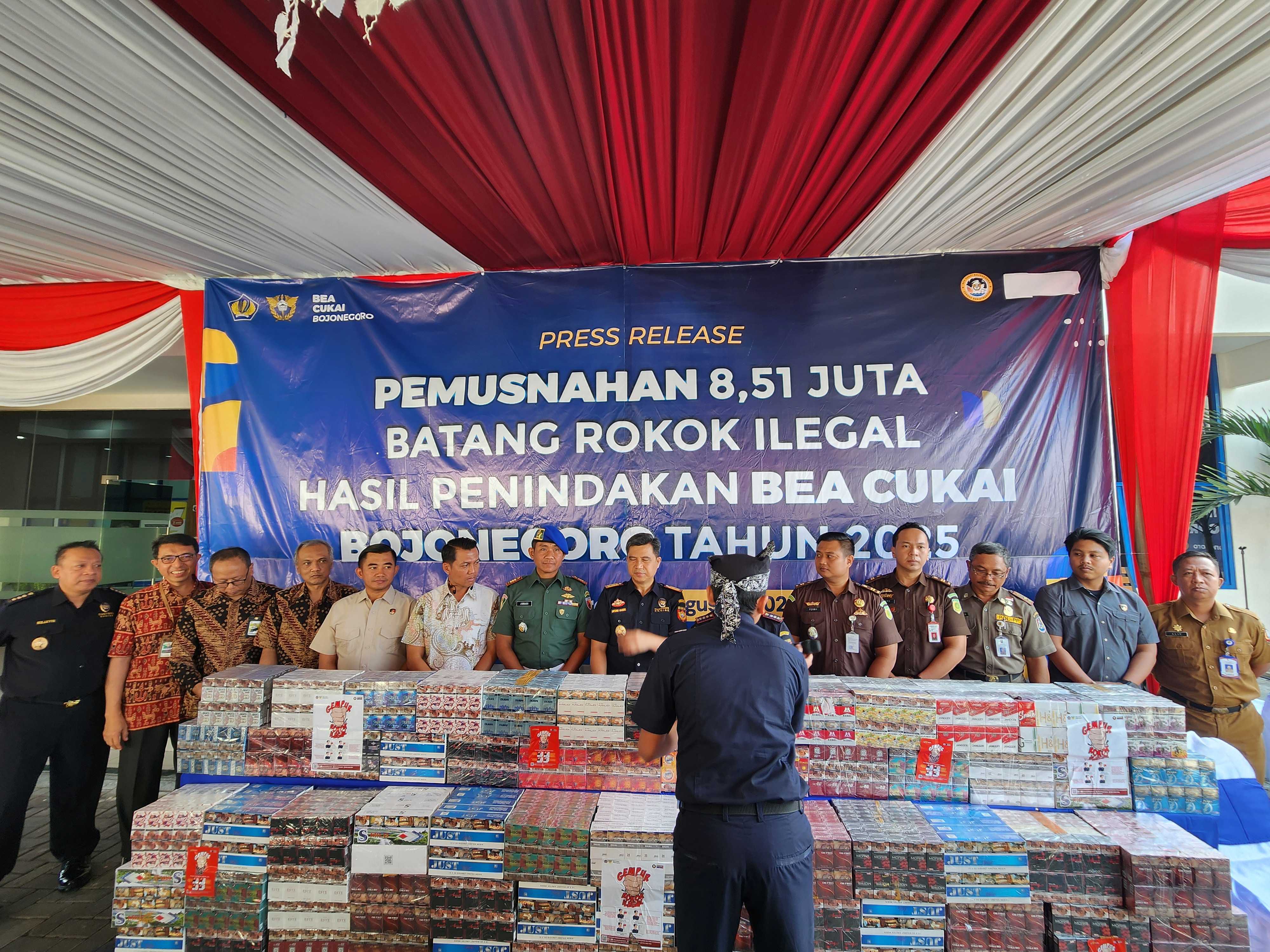 Pemusnahan Barang Kena Cukai Ilegal Eks Hasil Penindakan KPPBC Bojonegoro