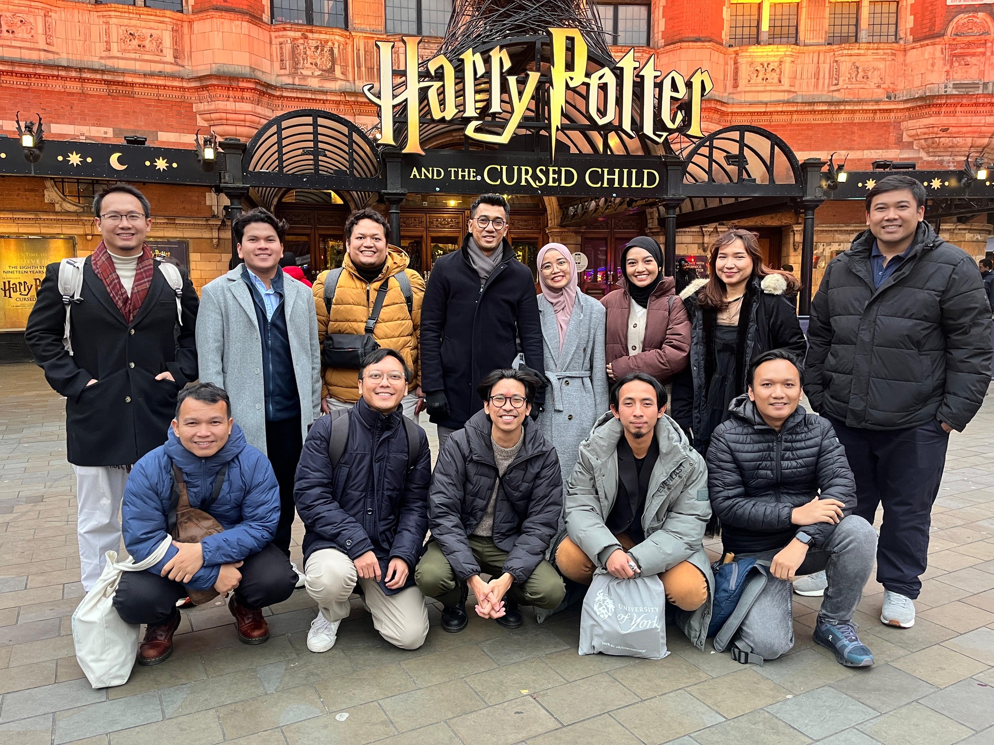 Dari Kampung ke Kampus Dunia:  Menapaki Perjalanan PhD di London