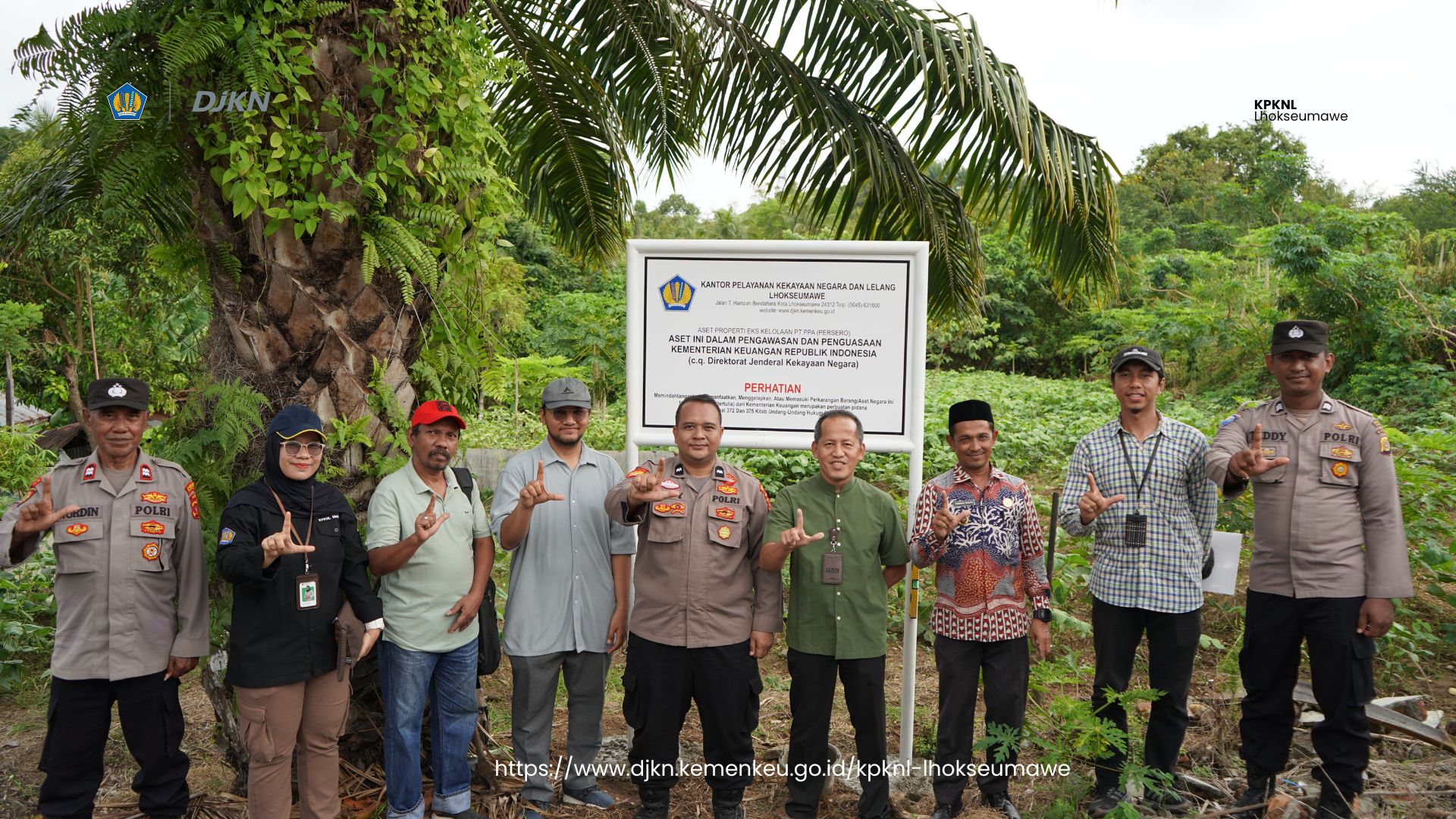 KPKNL Lhokseumawe Pasang Plang Aset Eks Kelolaan PT PPA sebagai Wujud Pengamanan Aset Negara