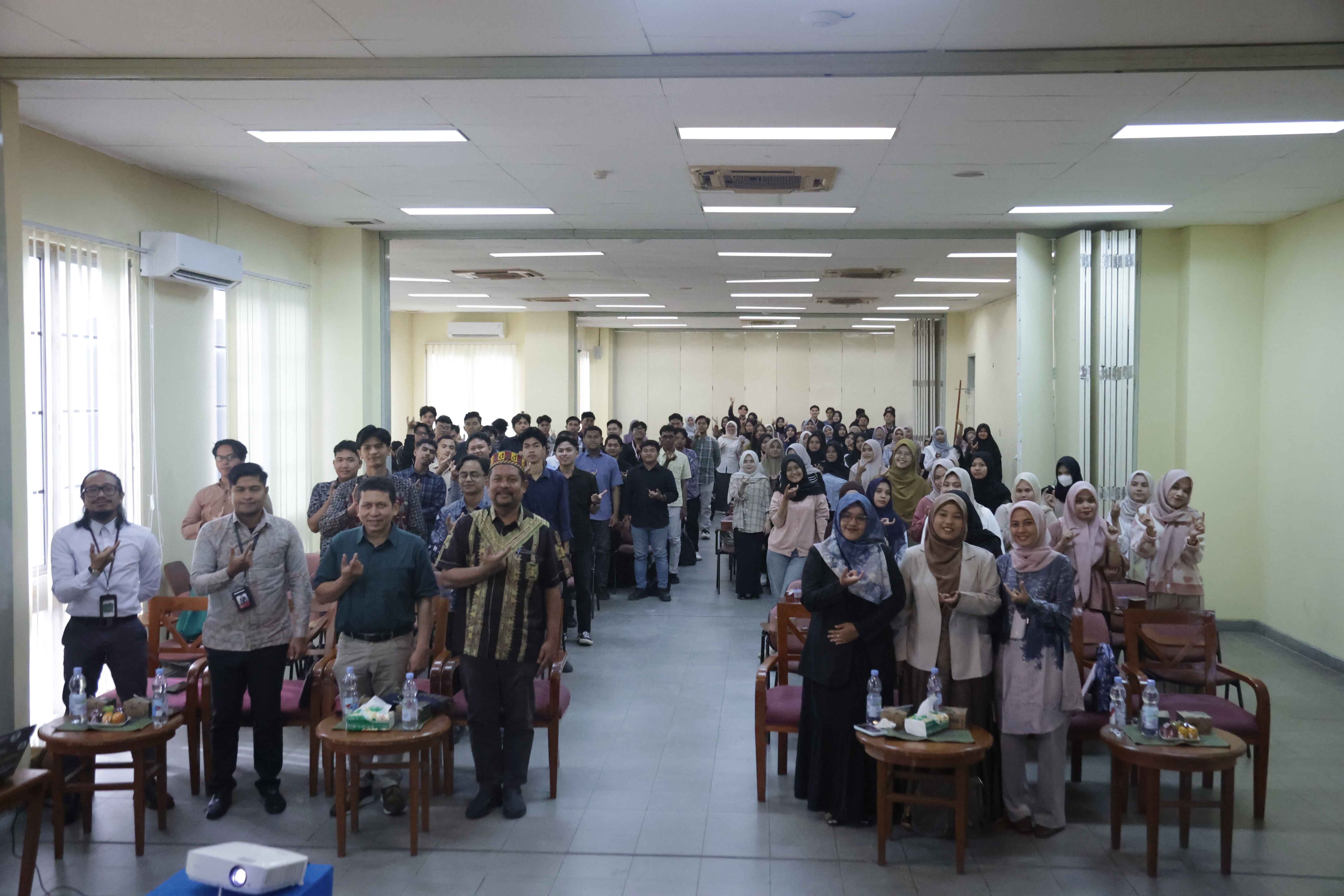 DJKN Dorong Literasi dan Keamanan Digital dalam Seminar Inklusi Keuangan FIPA USK