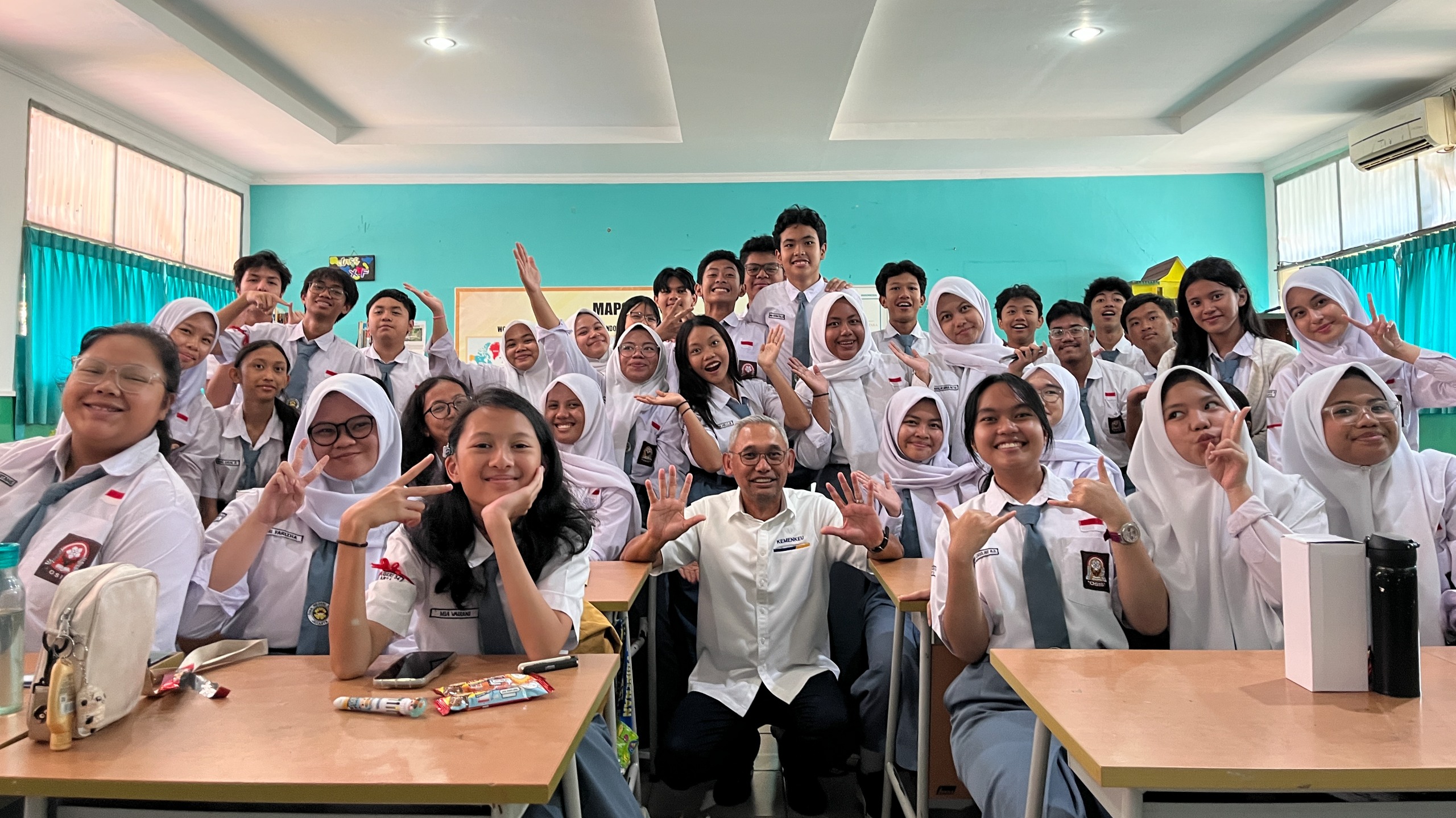 Belajar APBN di Hari Pahlawan, 7.095 Relawan Kemenkeu Mengajar, Inspirasi Siswa di Seluruh Indonesia