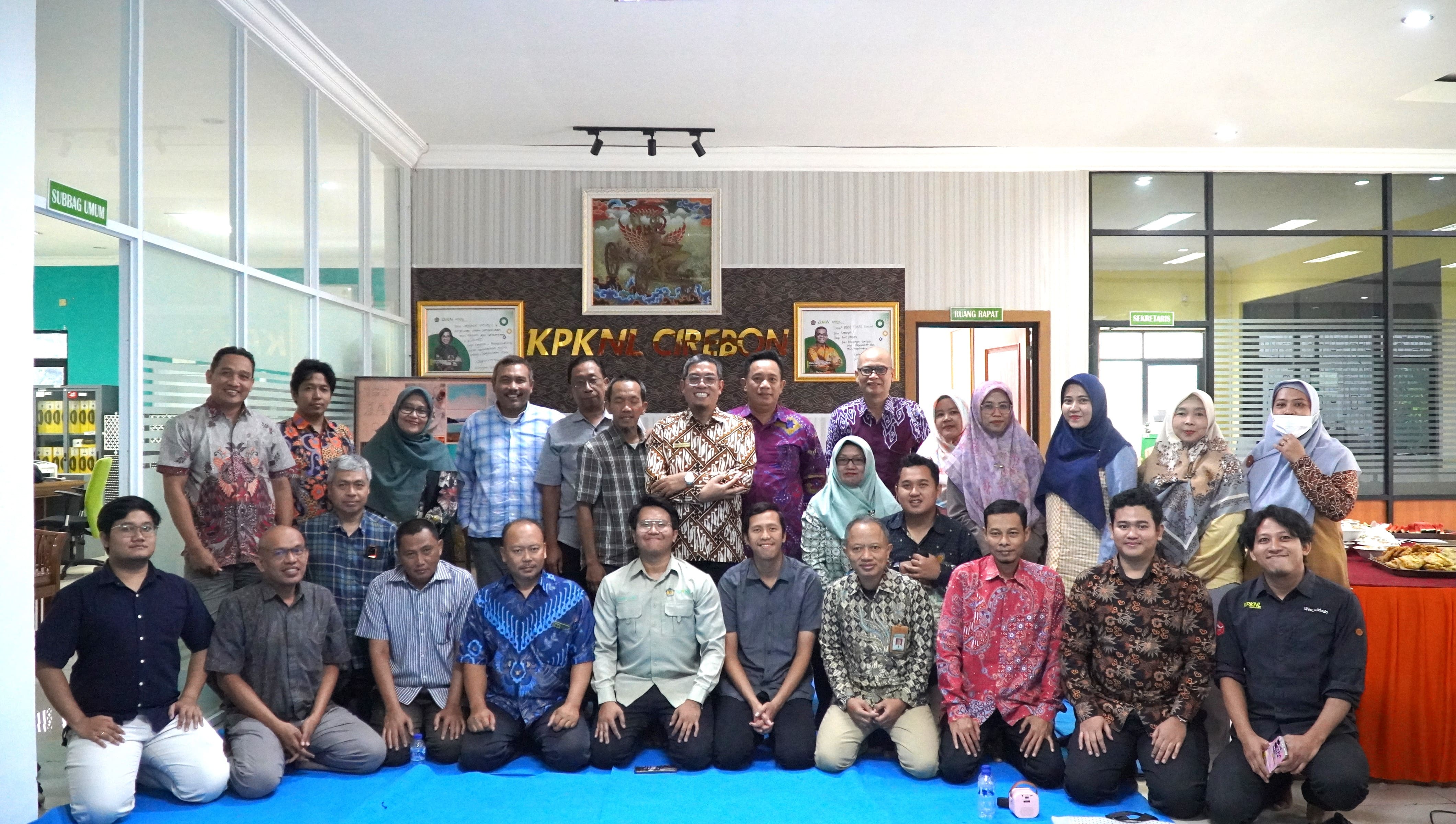 Berpisah Sementara, Persahabatan Selamanya