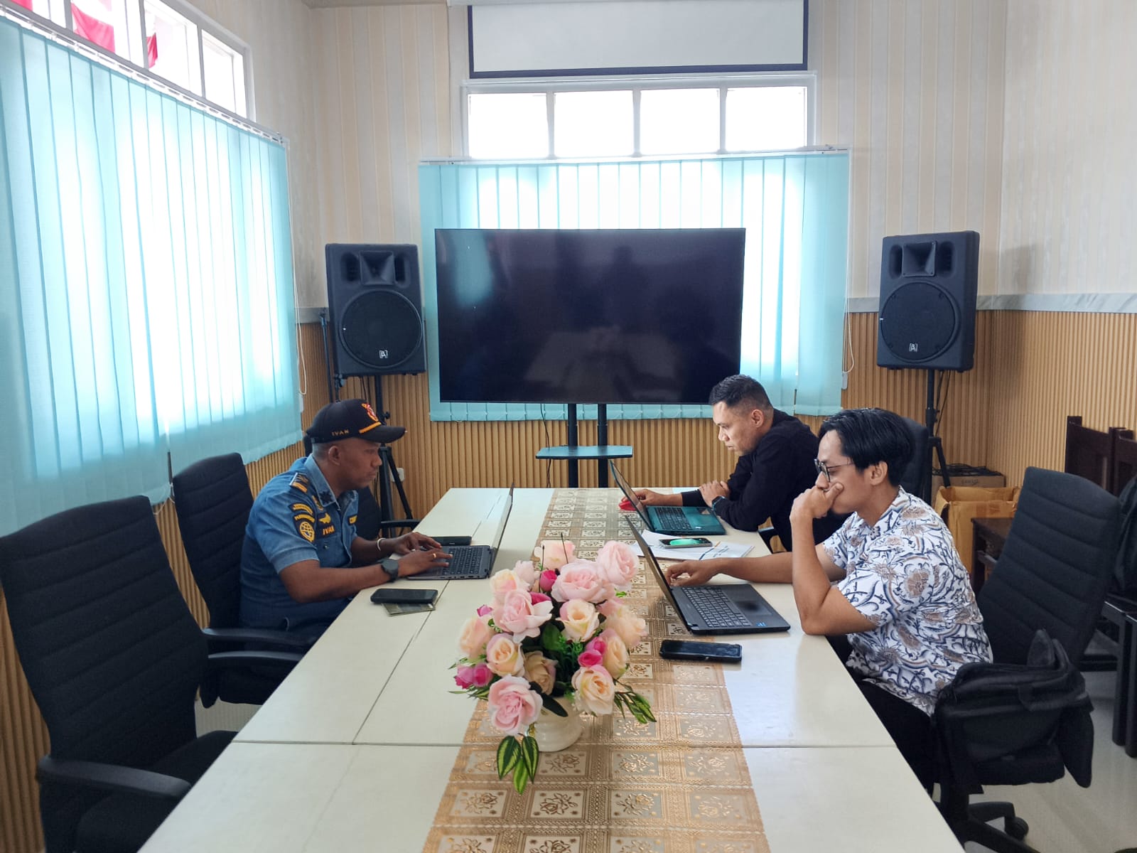 Sinergi KPKNL Ambon dengan Kantor Unit Penyelenggara Pelabuhan Kelas II Tulehu Optimalkan Aset Negara Melalui Lelang BMN