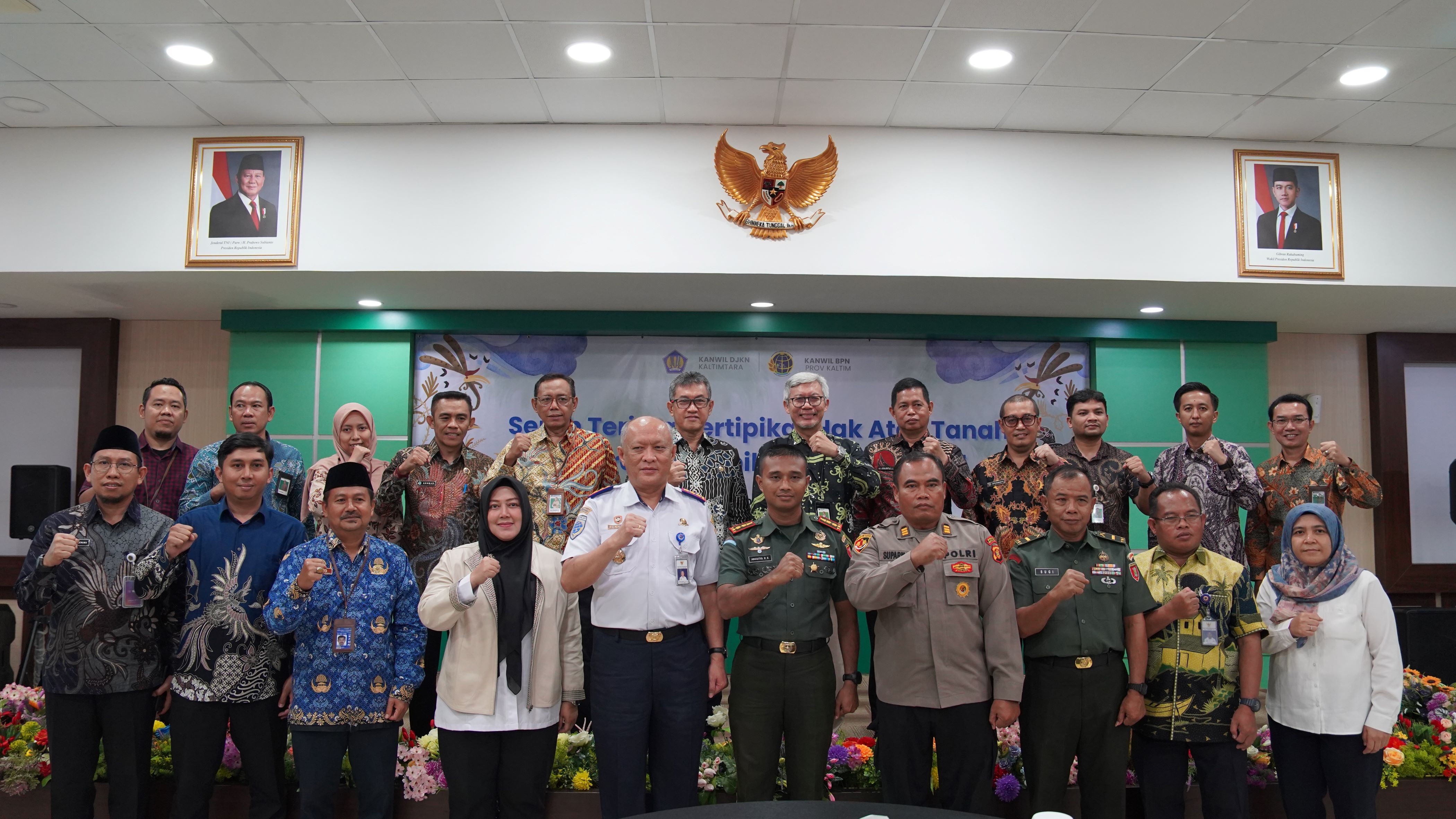 Kanwil DJKN Kalimantan Timur dan Utara Serahkan Sertipikat Tanah BMN TA 2025 dan Siapkan Program Sertipikasi Tahun 2026